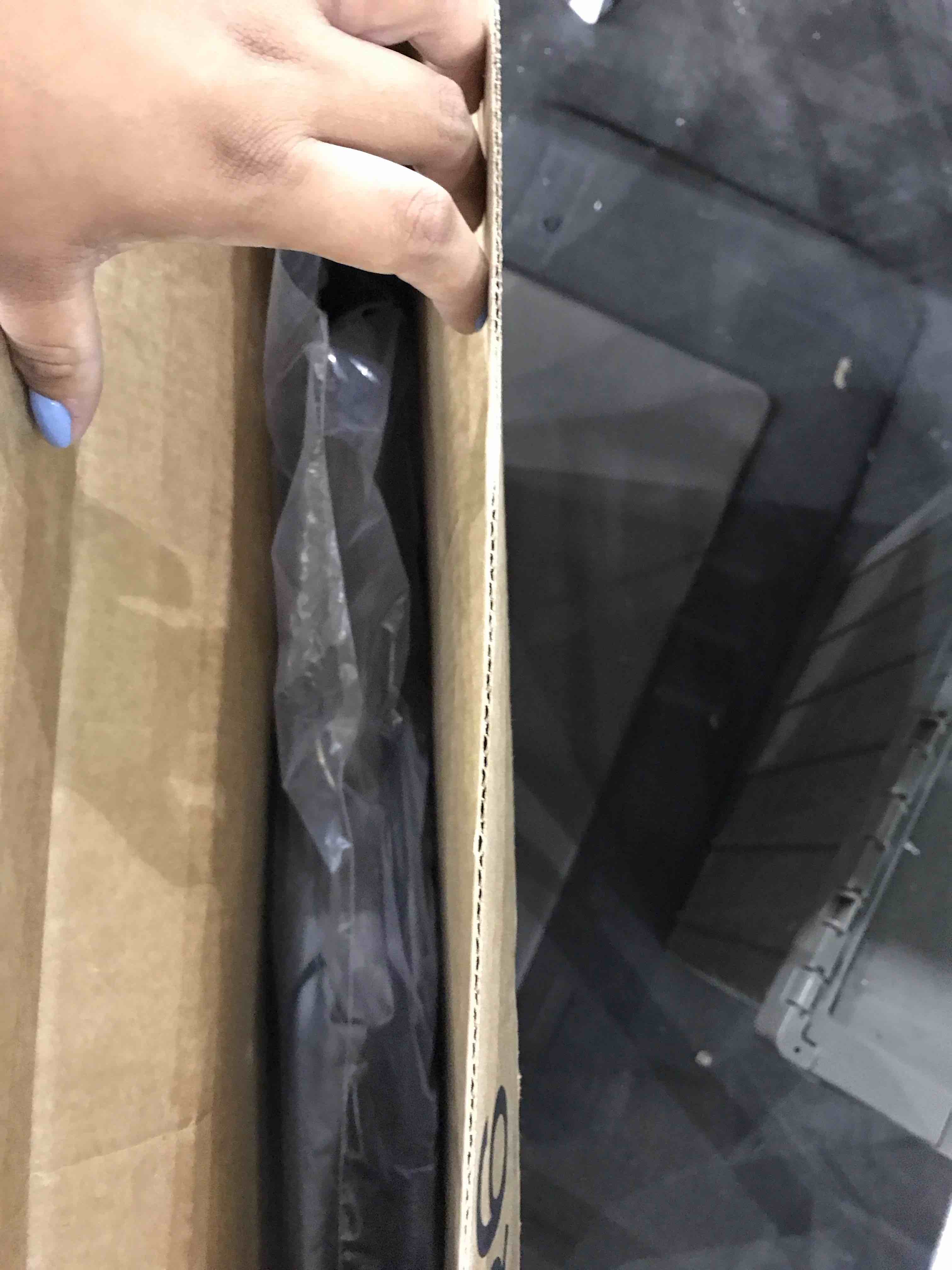 https://s3.amazonaws.com/lotting-images-prod/BargainHunt/EXS01444209_1718019791286.jpeg