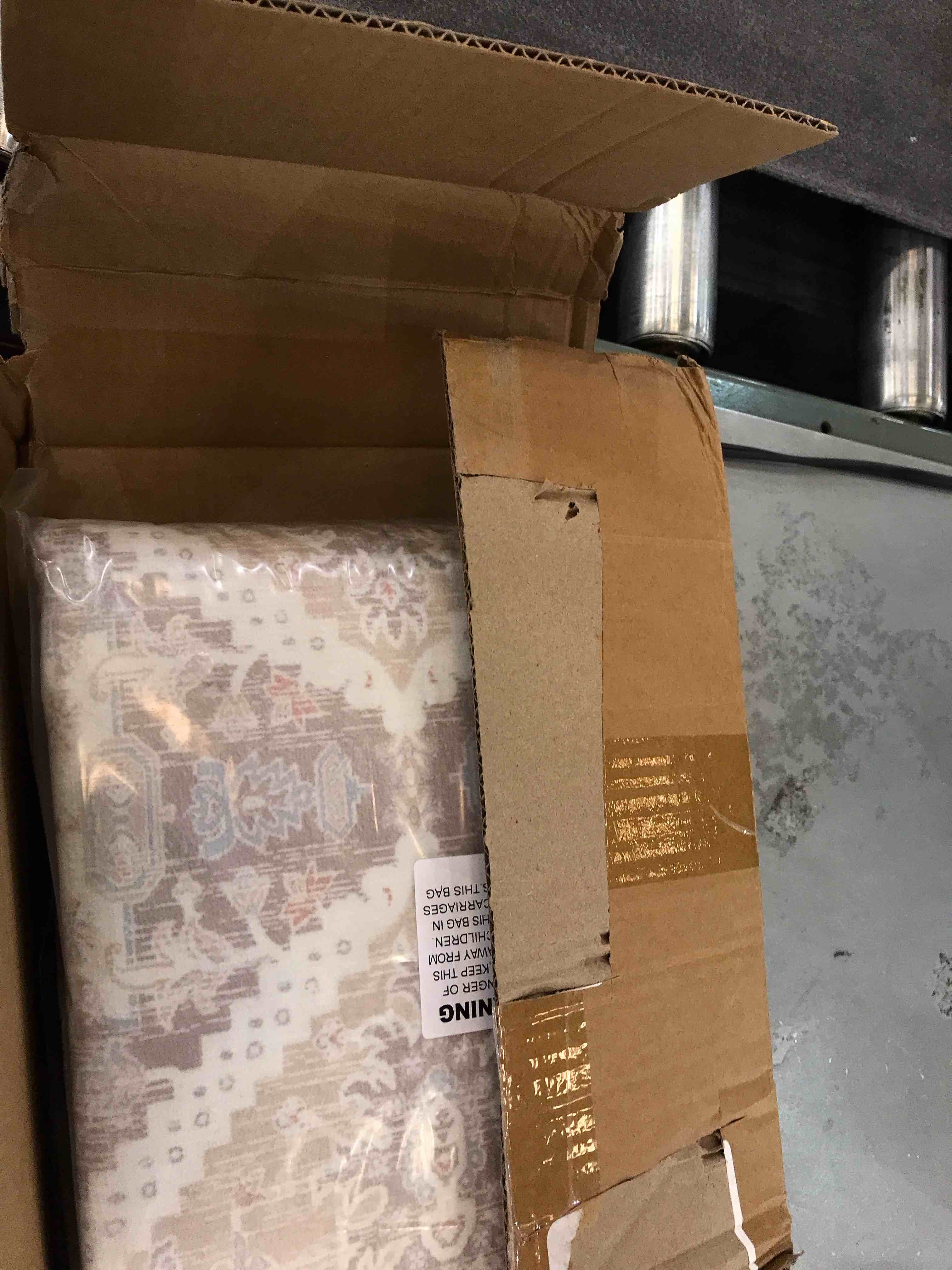 https://s3.amazonaws.com/lotting-images-prod/BargainHunt/EXS01444546_1718908533546.jpeg