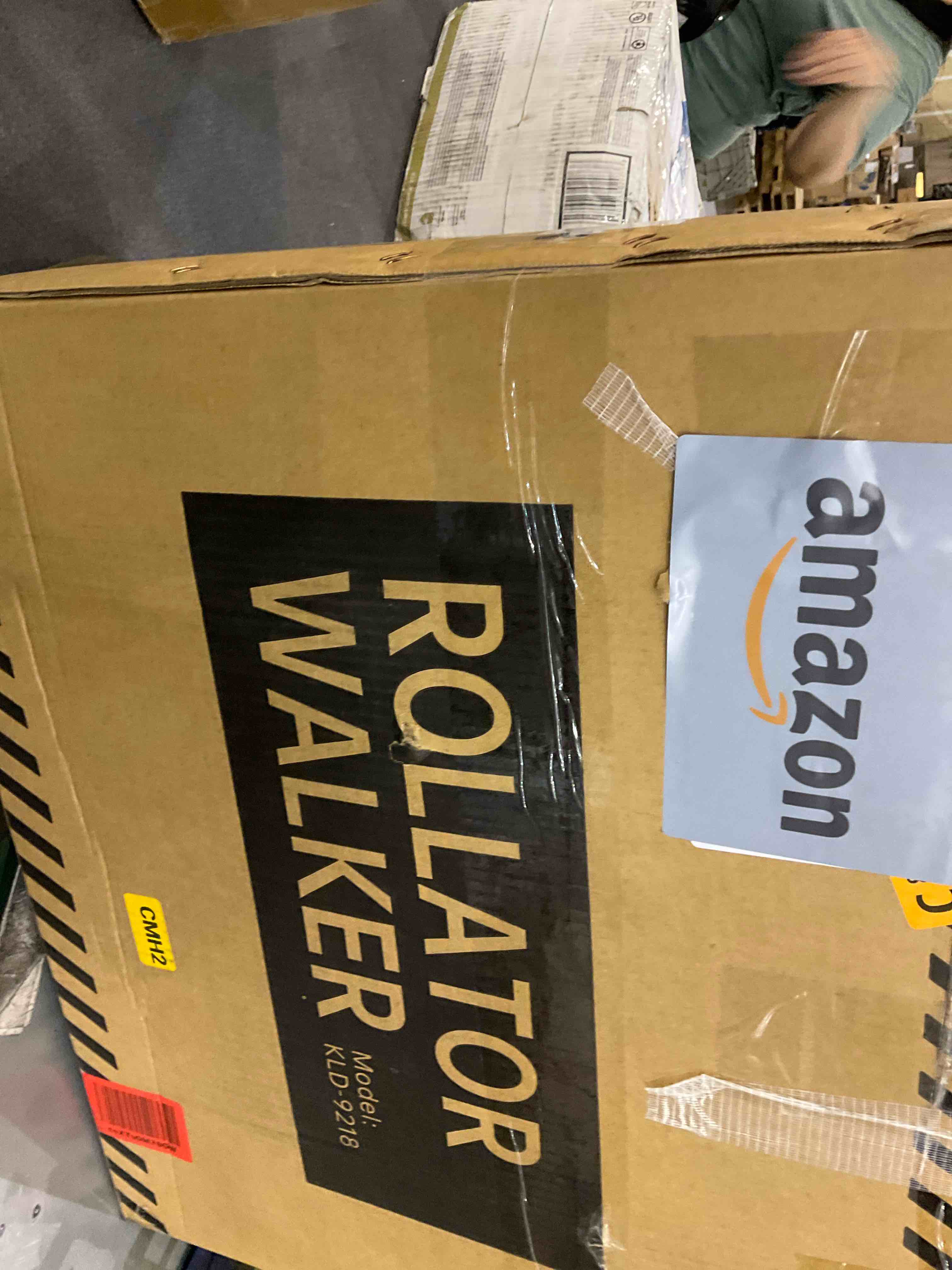 https://s3.amazonaws.com/lotting-images-prod/BargainHunt/EXS01444777_1719314229304.jpeg