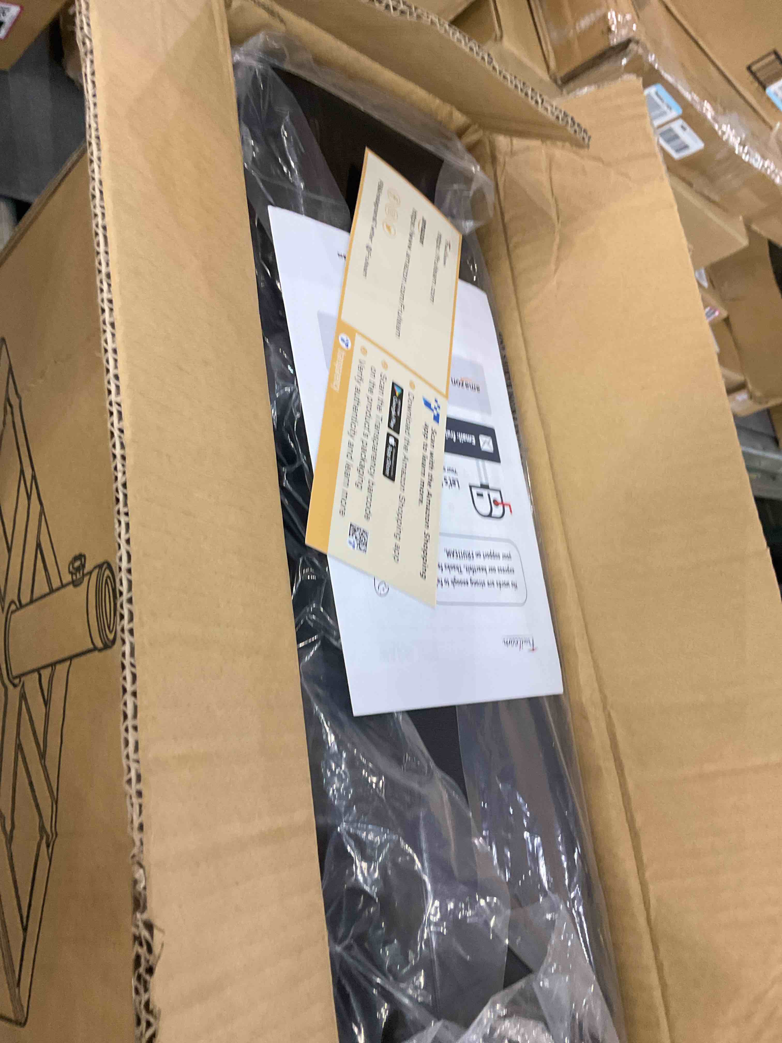https://s3.amazonaws.com/lotting-images-prod/BargainHunt/EXS01444785_1719315544545.jpeg