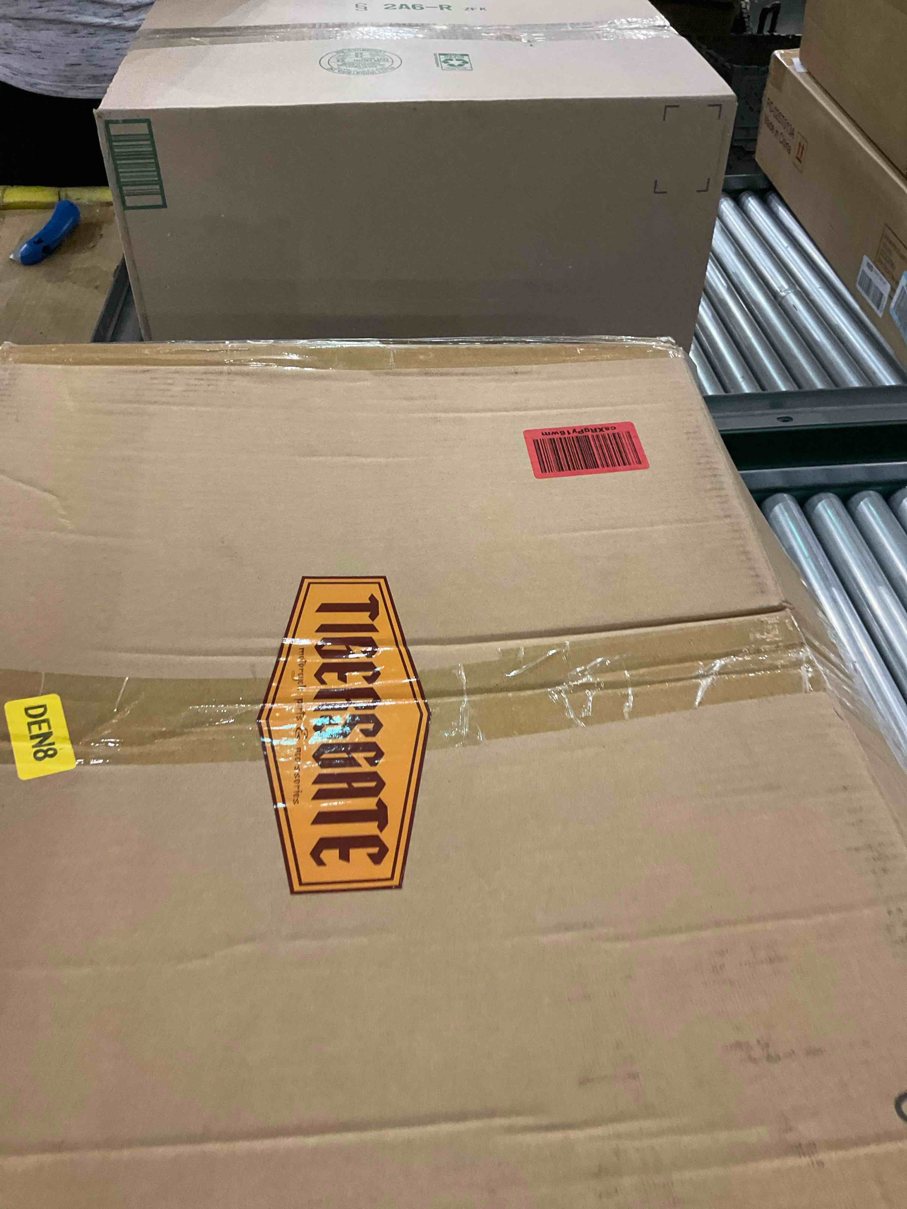 https://s3.amazonaws.com/lotting-images-prod/BargainHunt/EXS01445020_1717688786545.jpeg