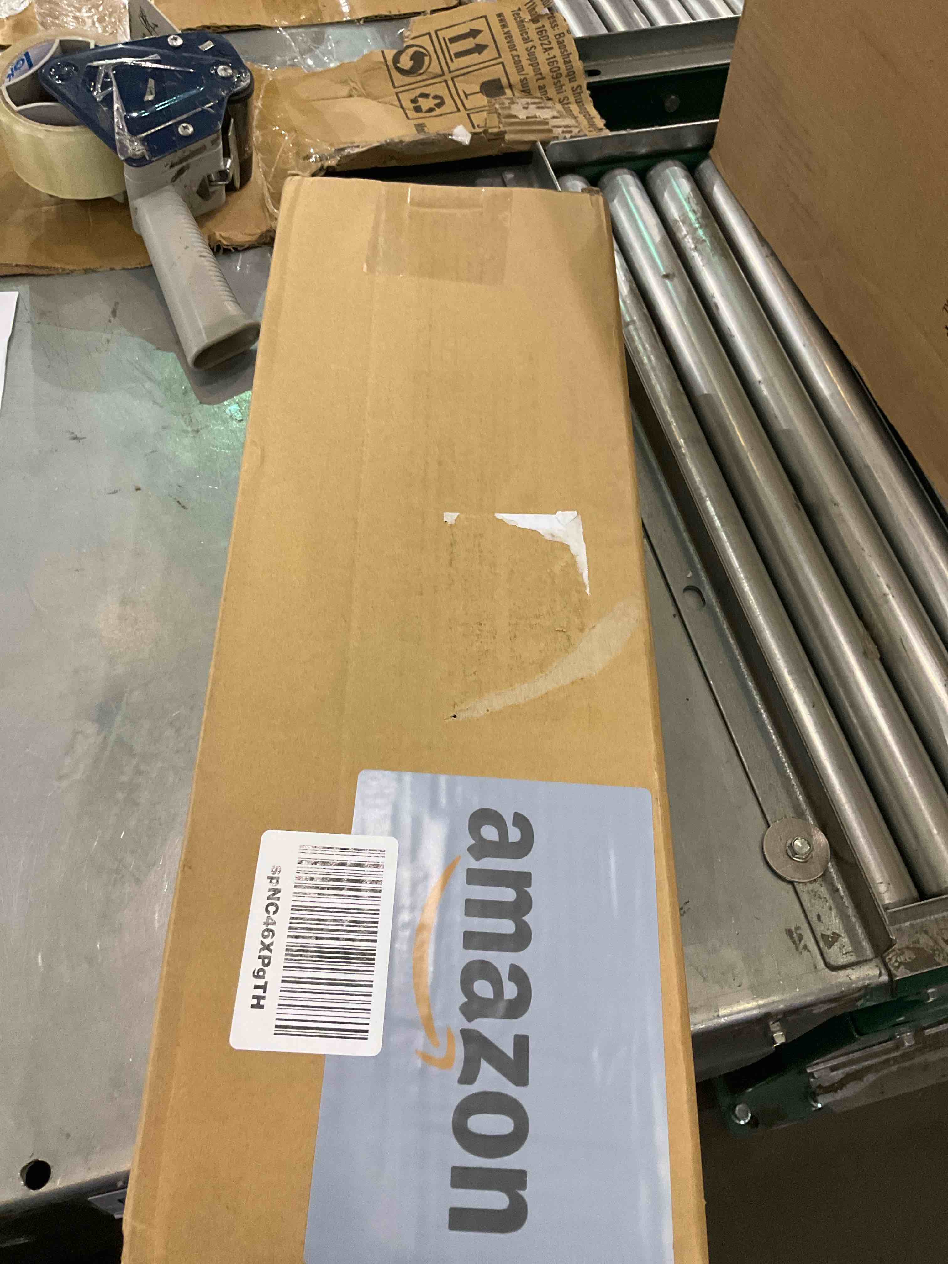 https://s3.amazonaws.com/lotting-images-prod/BargainHunt/EXS01445036_1717694051069.jpeg