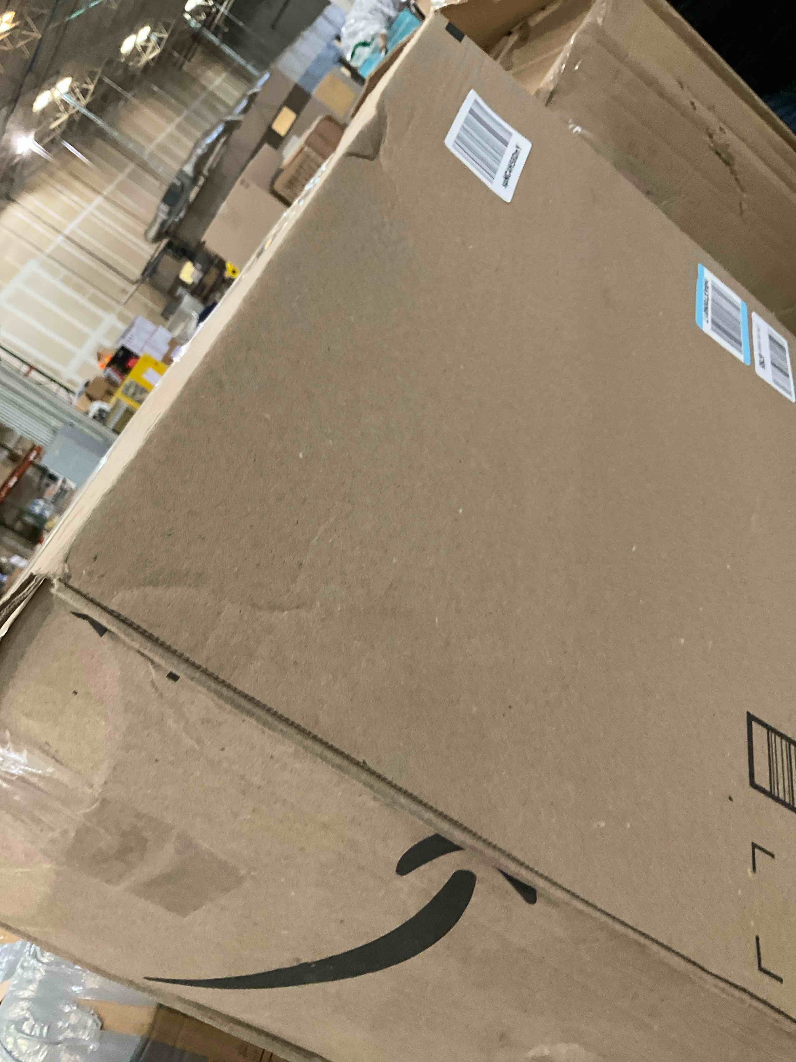 https://s3.amazonaws.com/lotting-images-prod/BargainHunt/EXS01445592_1717440206447.jpeg