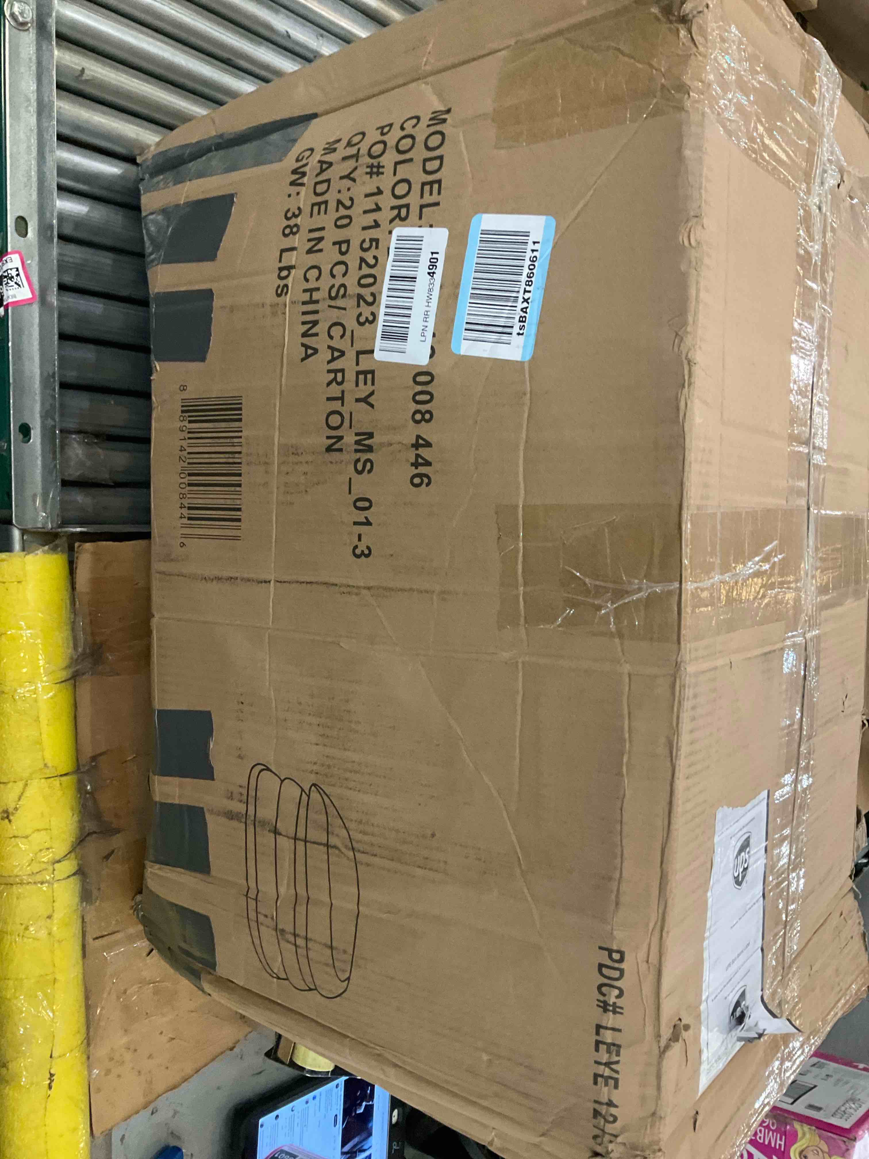 https://s3.amazonaws.com/lotting-images-prod/BargainHunt/EXS01445595_1717440585182.jpeg