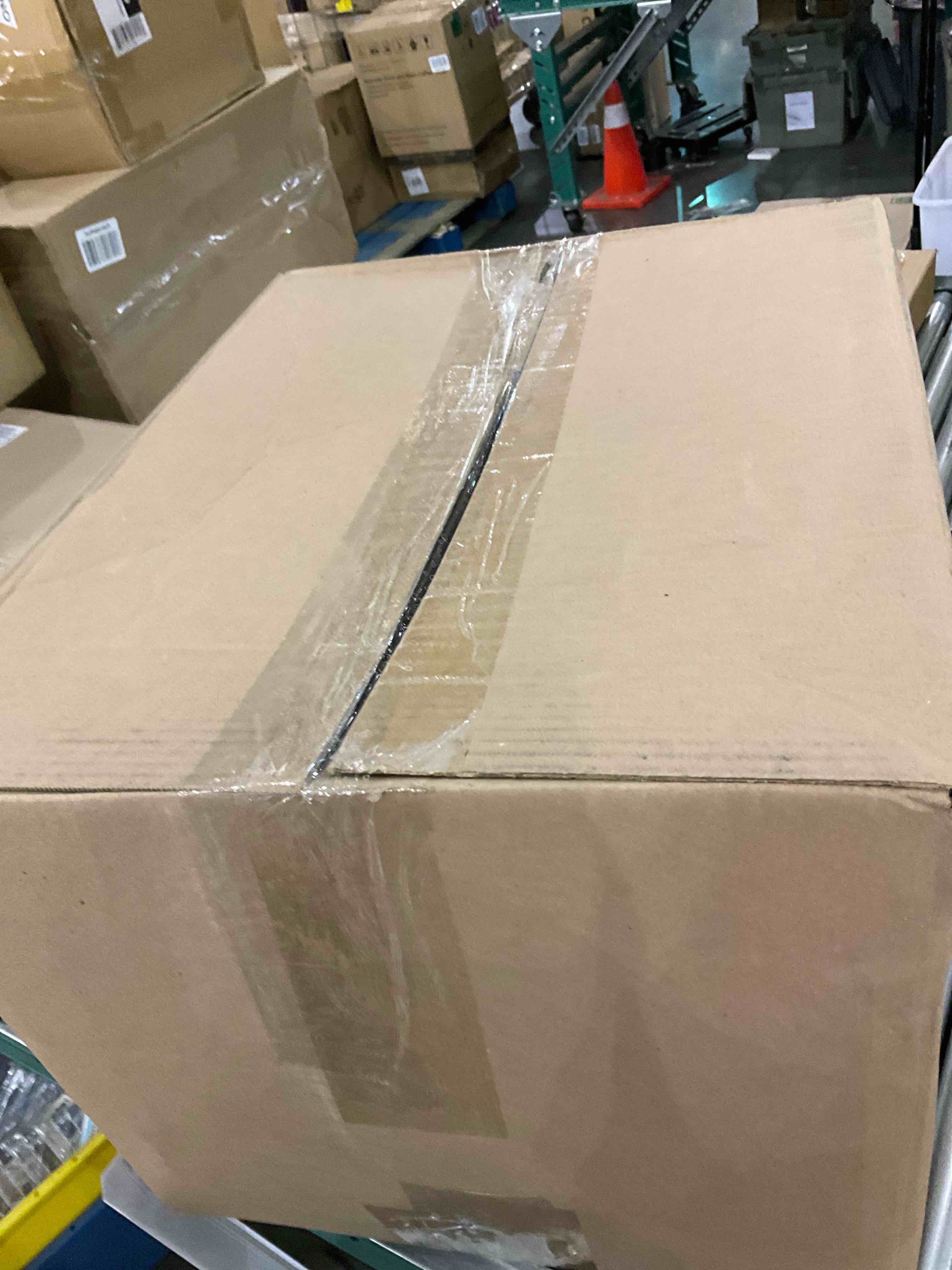 https://s3.amazonaws.com/lotting-images-prod/BargainHunt/EXS01445663_1717511501198.jpeg