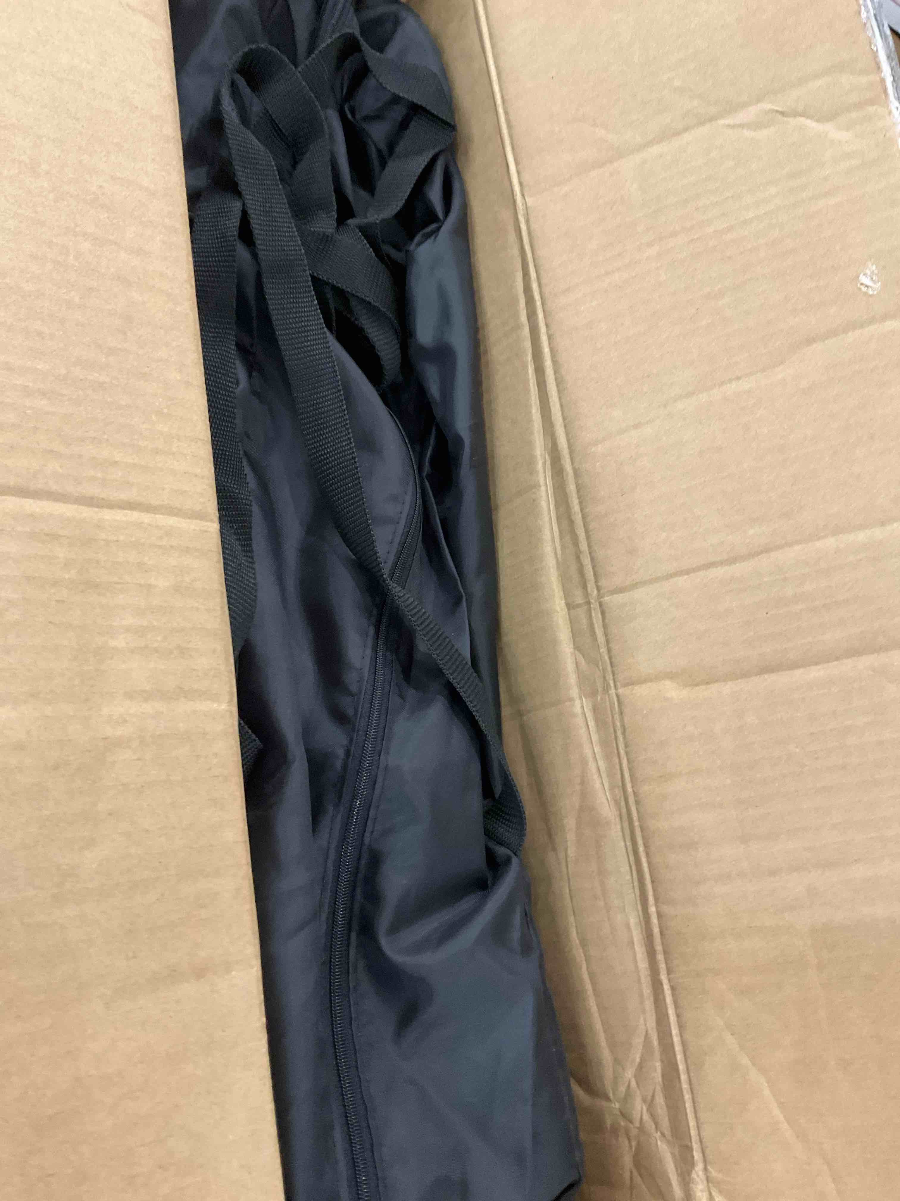 https://s3.amazonaws.com/lotting-images-prod/BargainHunt/EXS01445733_1717527998303.jpeg