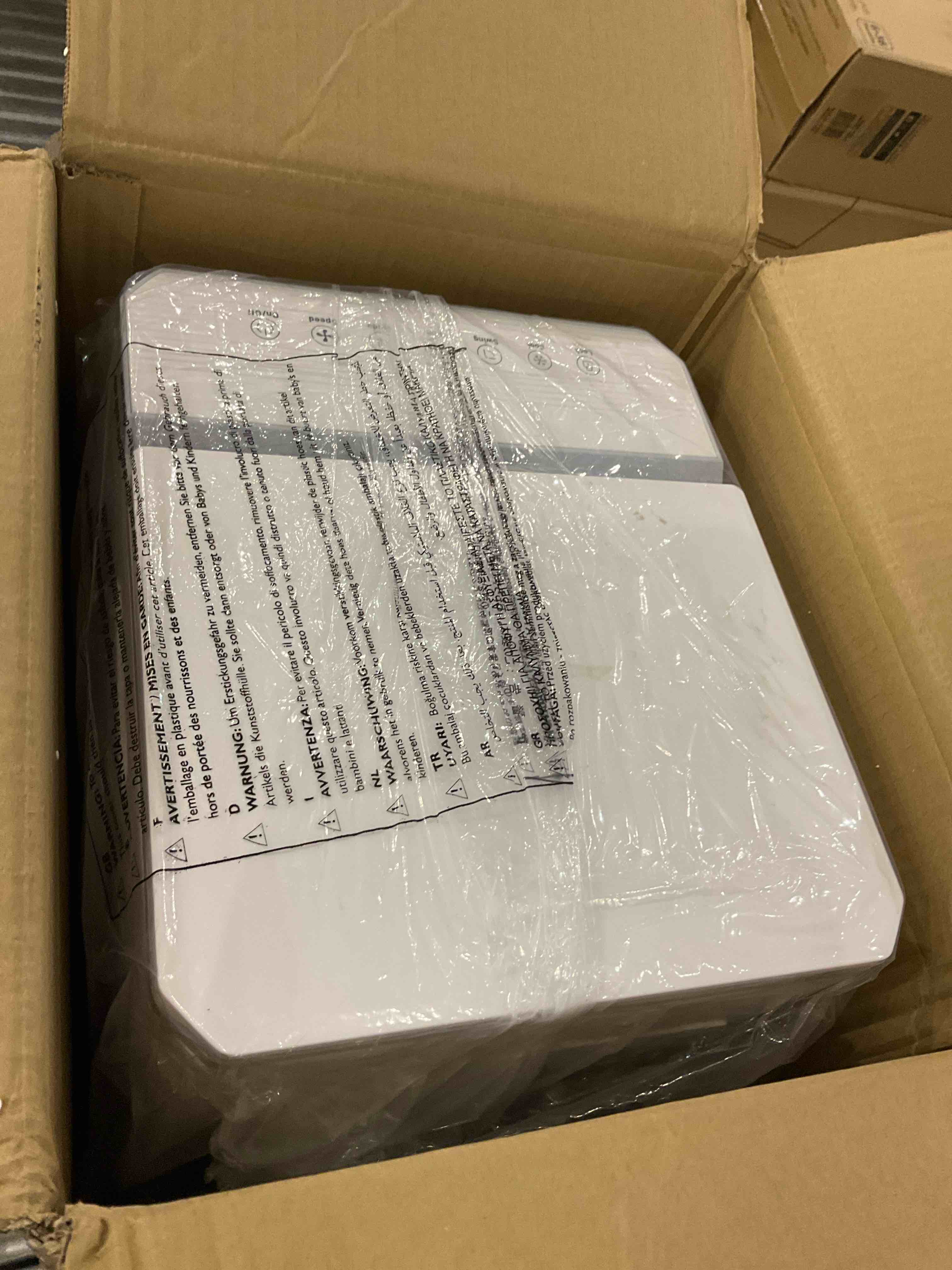 https://s3.amazonaws.com/lotting-images-prod/BargainHunt/EXS01445753_1717590237372.jpeg