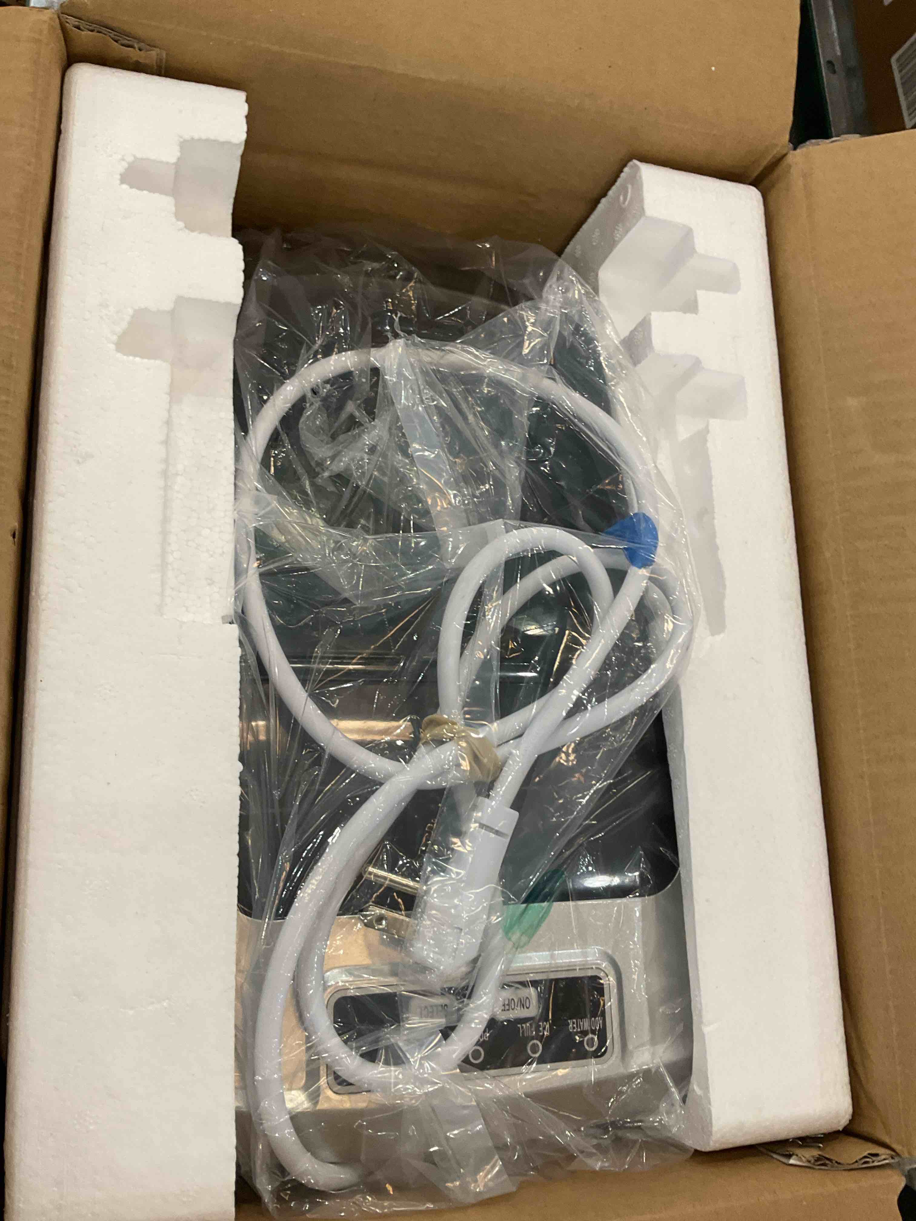 https://s3.amazonaws.com/lotting-images-prod/BargainHunt/EXS01445860_1717612701097.jpeg