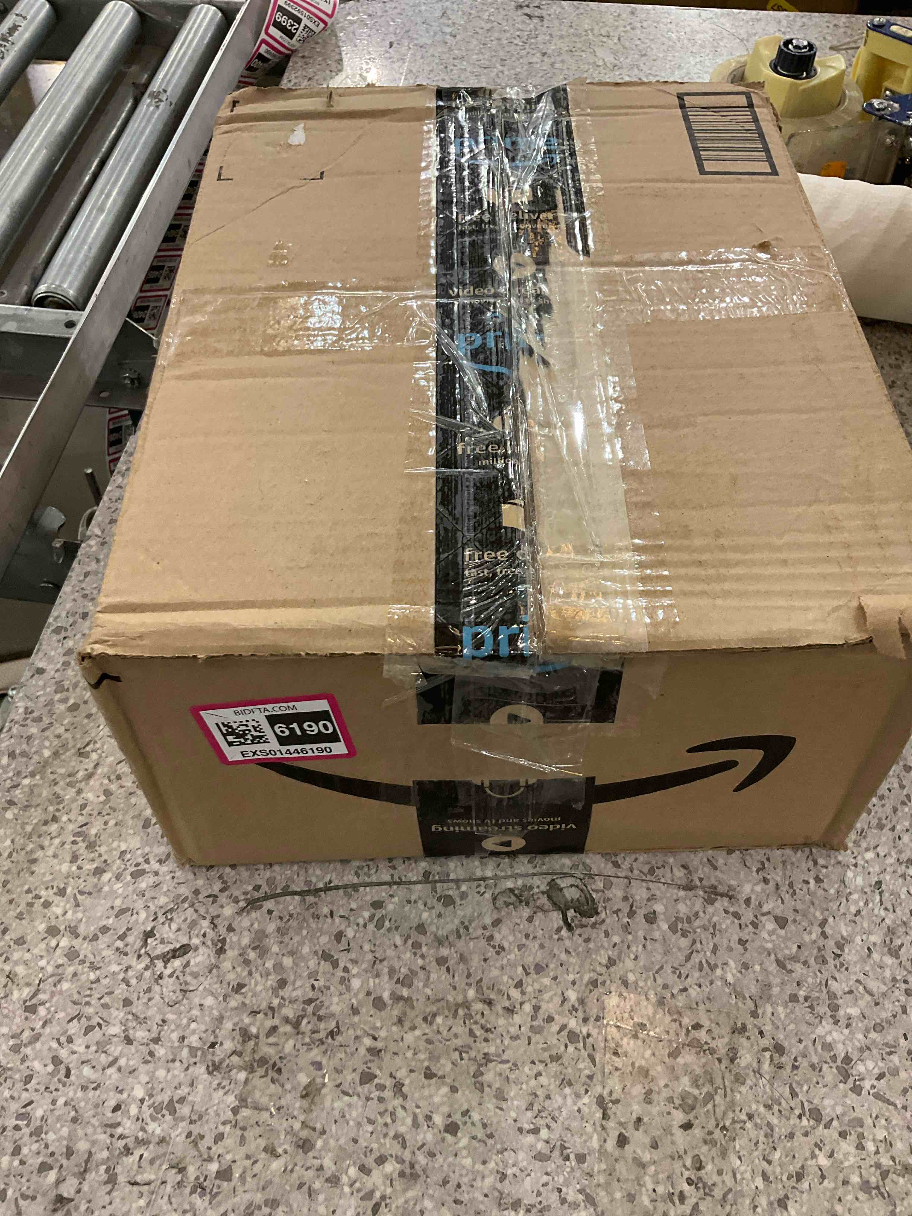 https://s3.amazonaws.com/lotting-images-prod/BargainHunt/EXS01446190_1721144945543.jpeg
