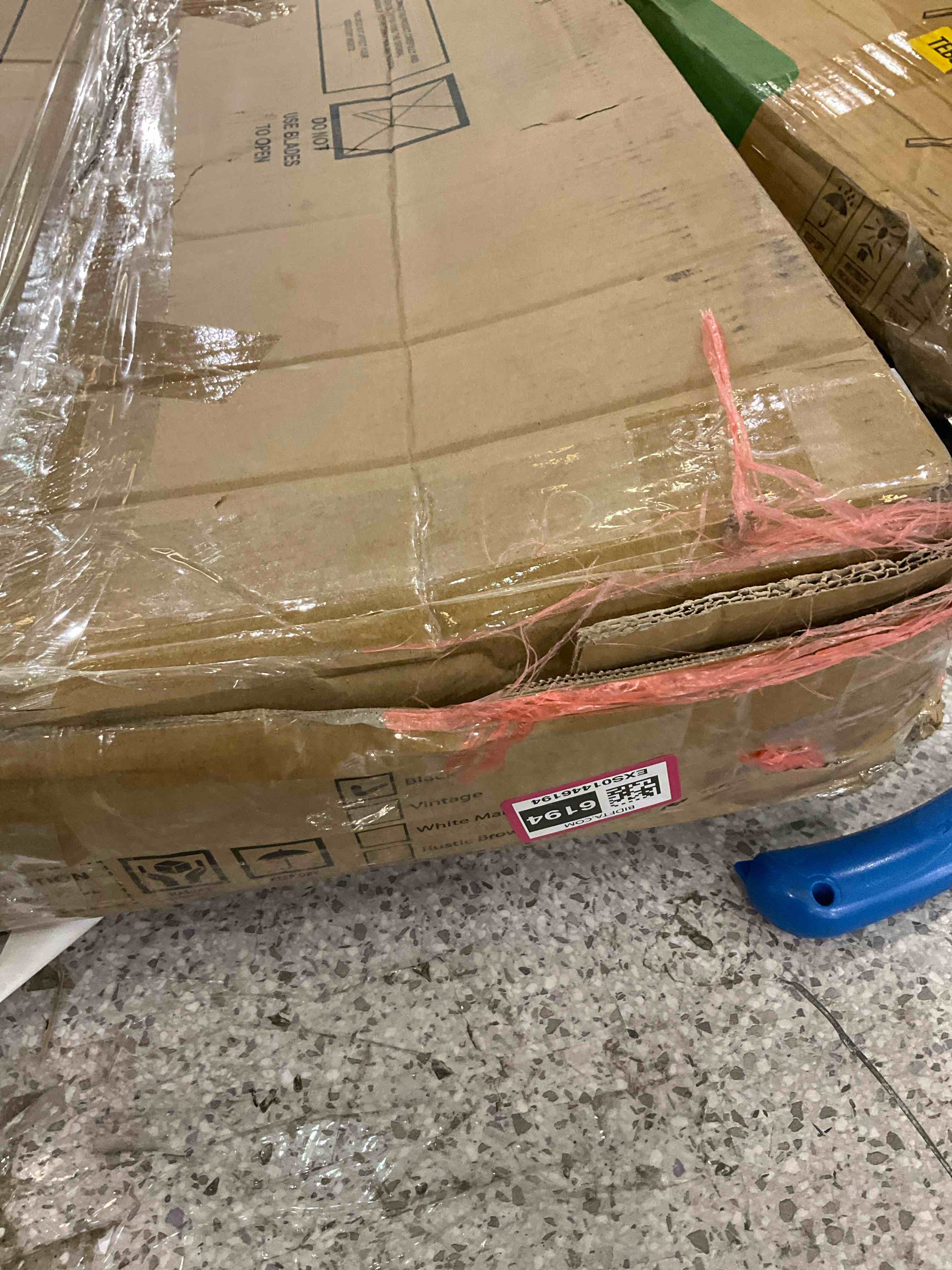 https://s3.amazonaws.com/lotting-images-prod/BargainHunt/EXS01446194_1721148173601.jpeg