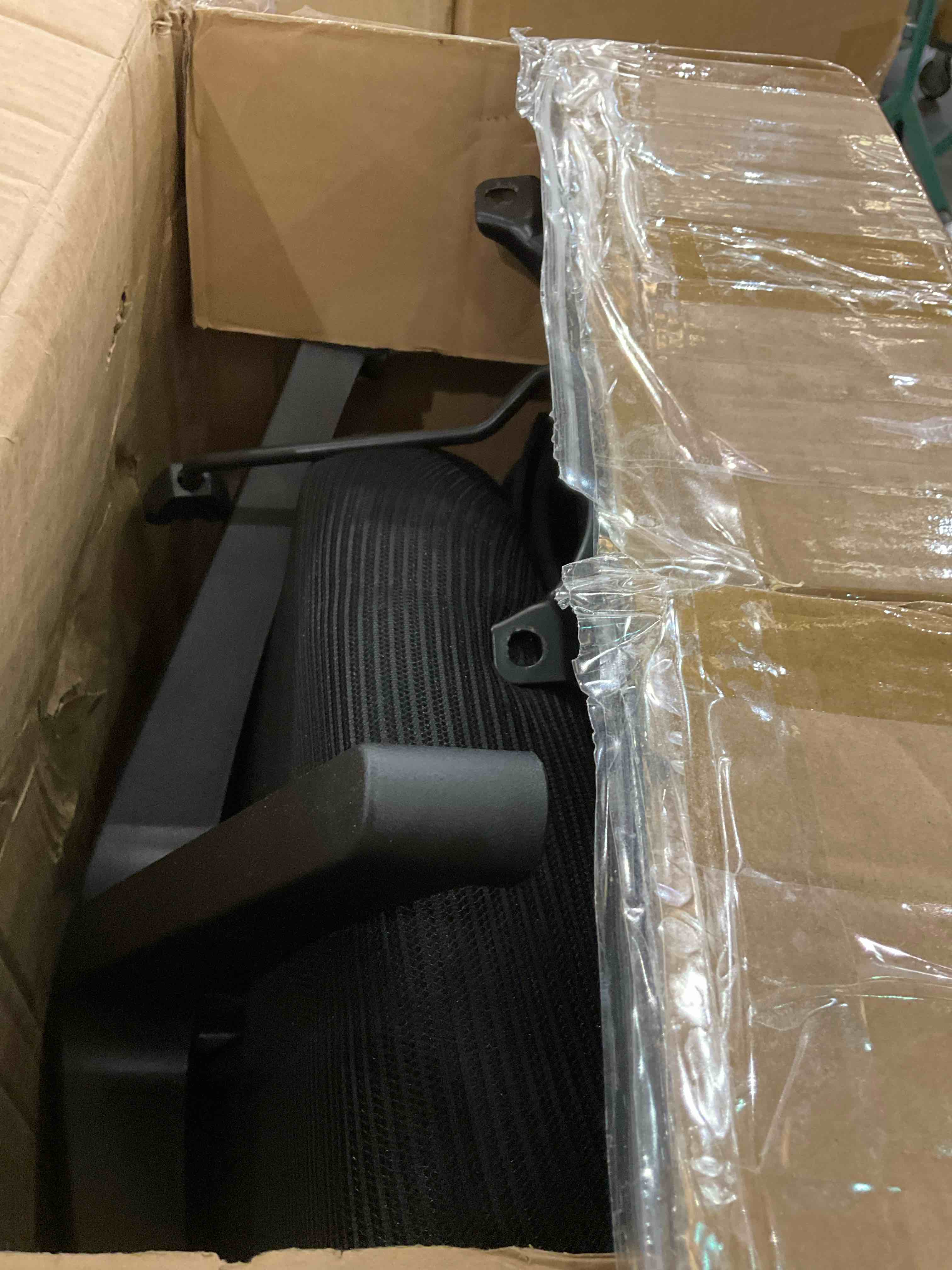 https://s3.amazonaws.com/lotting-images-prod/BargainHunt/EXS01446294_1721321221163.jpeg