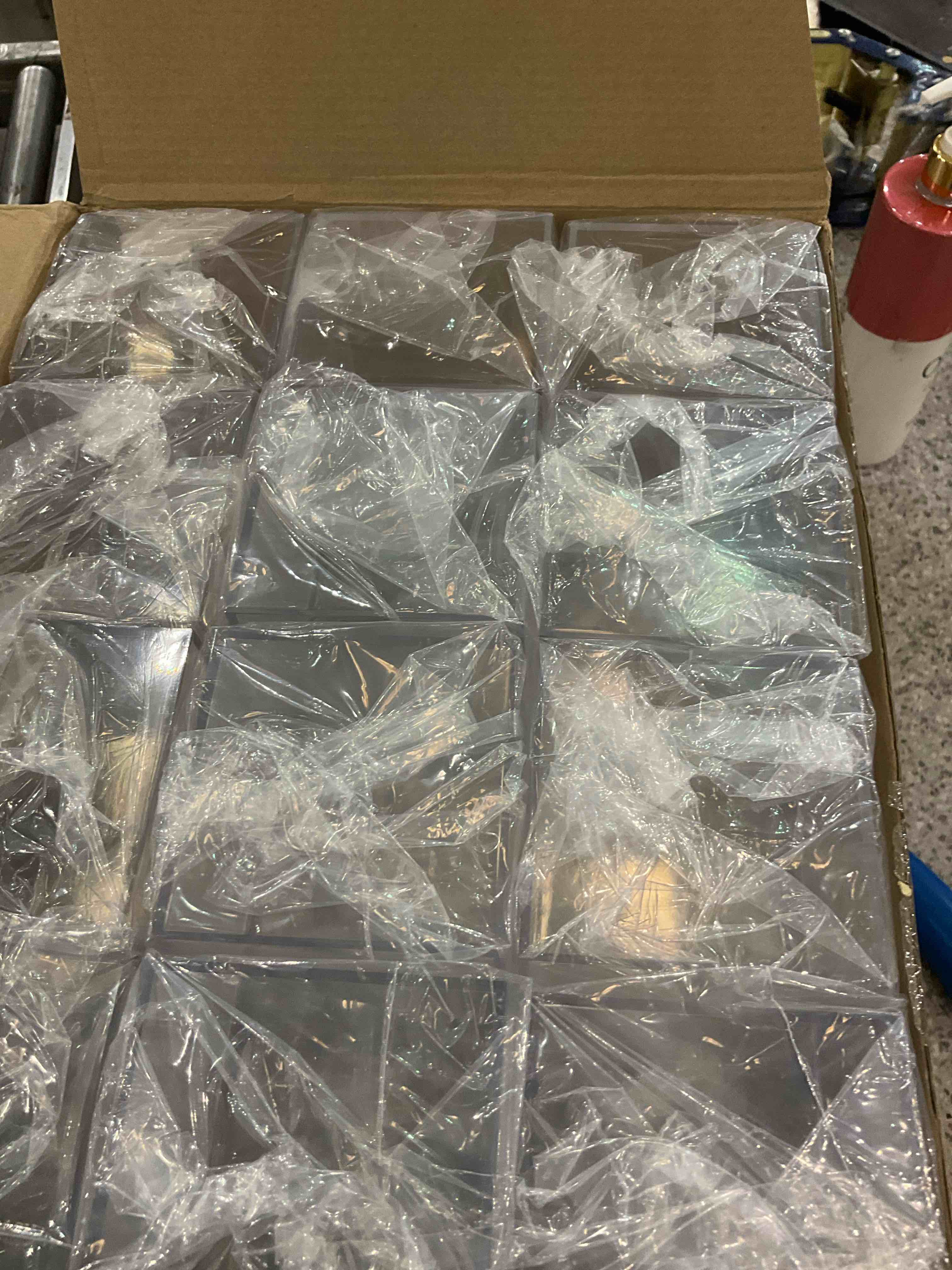 https://s3.amazonaws.com/lotting-images-prod/BargainHunt/EXS01446299_1721321753849.jpeg