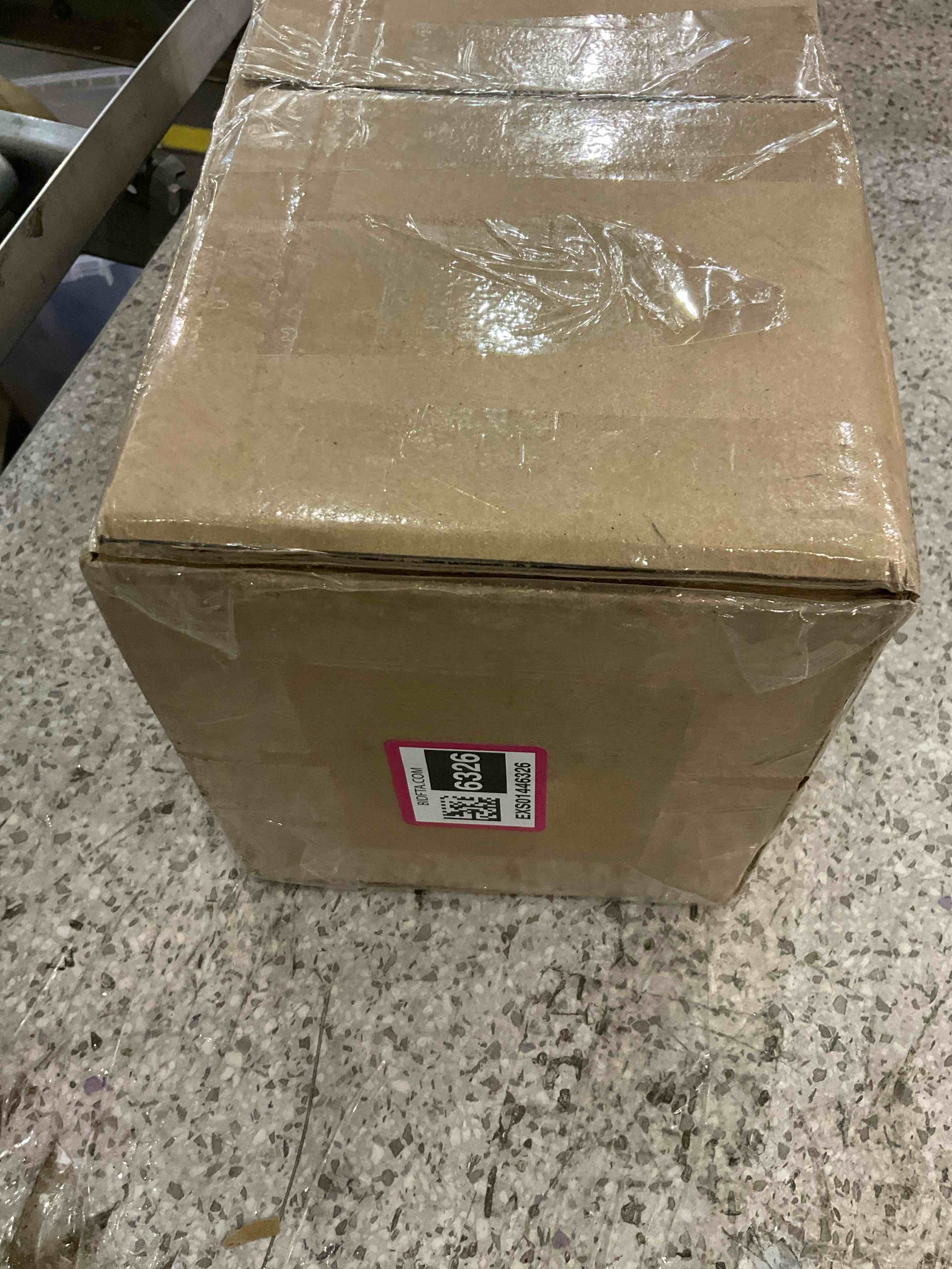 https://s3.amazonaws.com/lotting-images-prod/BargainHunt/EXS01446326_1721649020097.jpeg