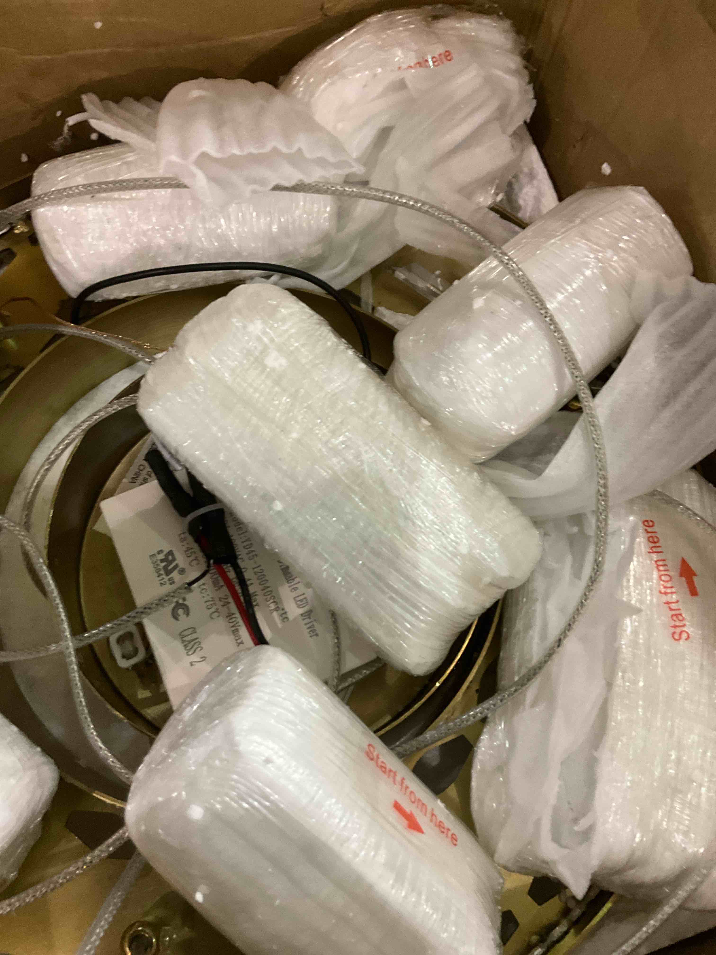 https://s3.amazonaws.com/lotting-images-prod/BargainHunt/EXS01446329_1721649301082.jpeg