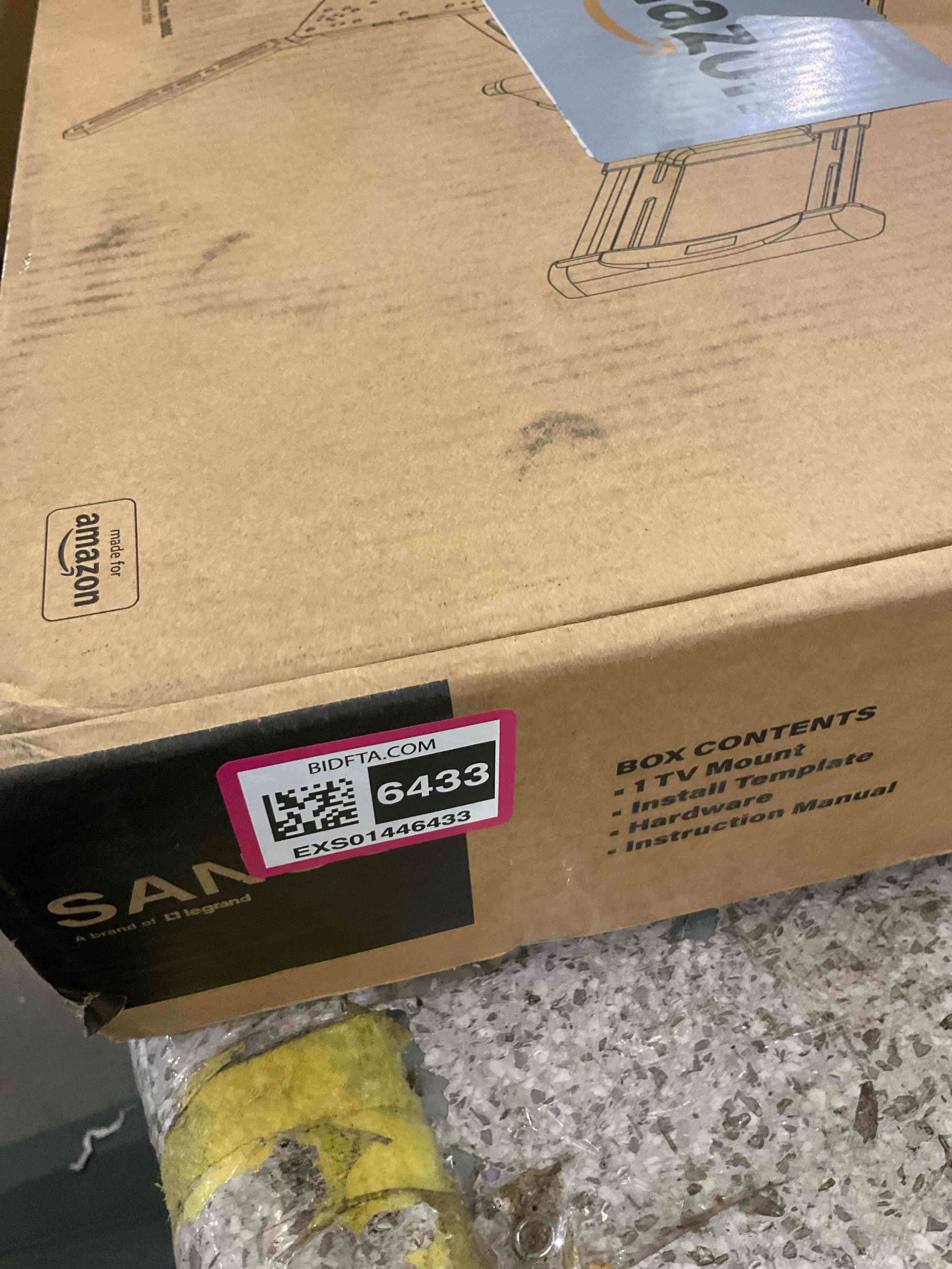 https://s3.amazonaws.com/lotting-images-prod/BargainHunt/EXS01446433_1721667214928.jpeg