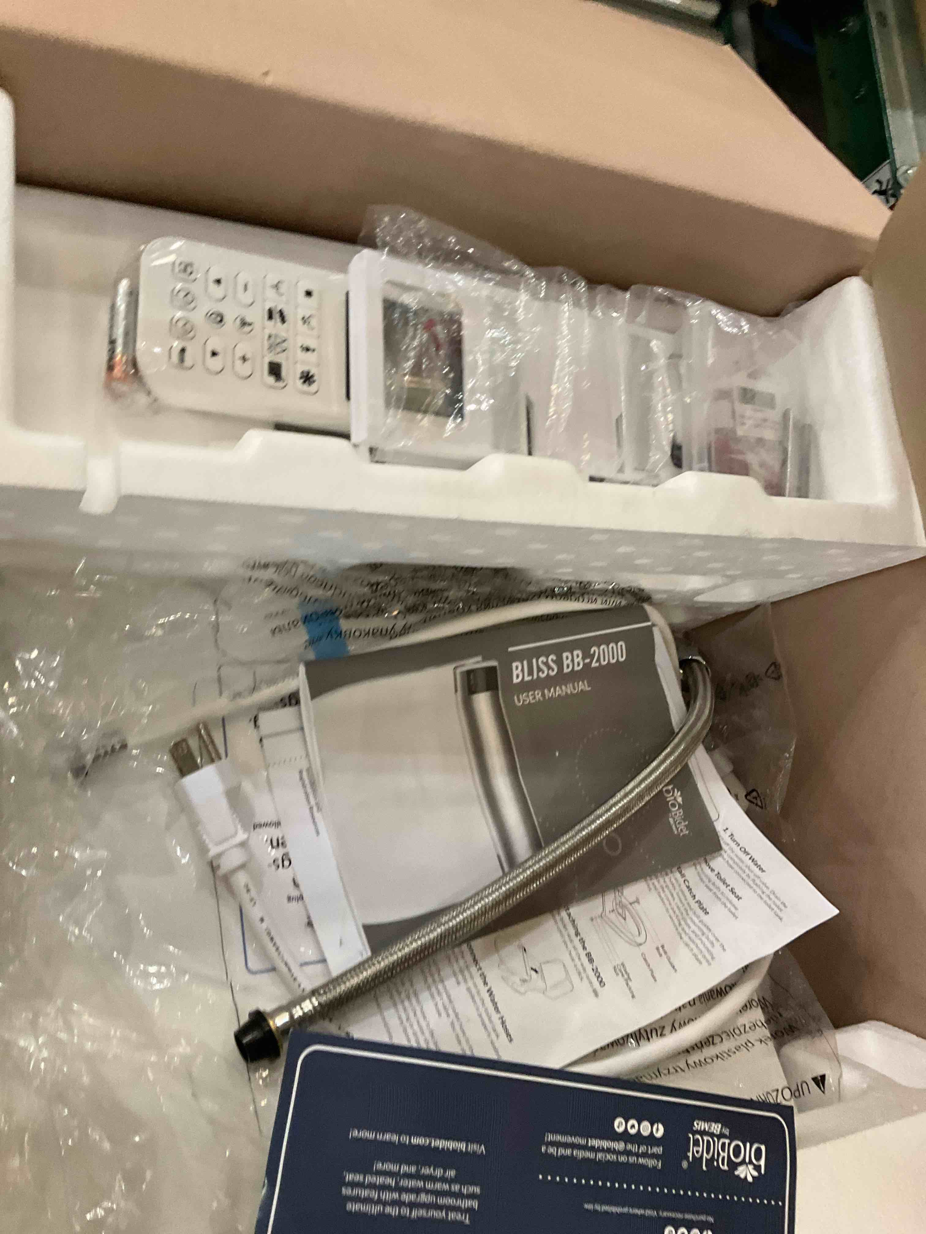 https://s3.amazonaws.com/lotting-images-prod/BargainHunt/EXS01446781_1717688264312.jpeg