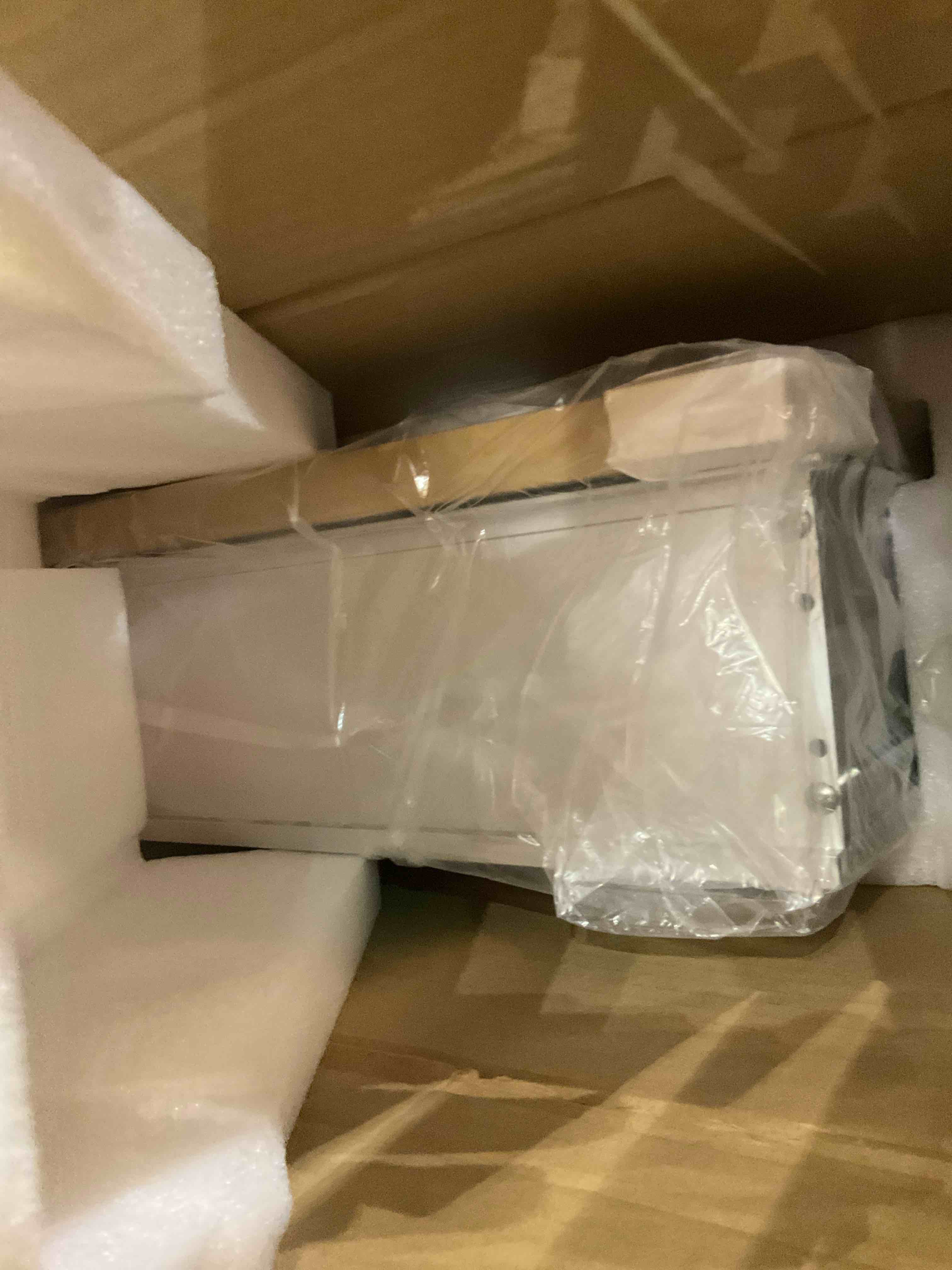 https://s3.amazonaws.com/lotting-images-prod/BargainHunt/EXS01446782_1717688518227.jpeg