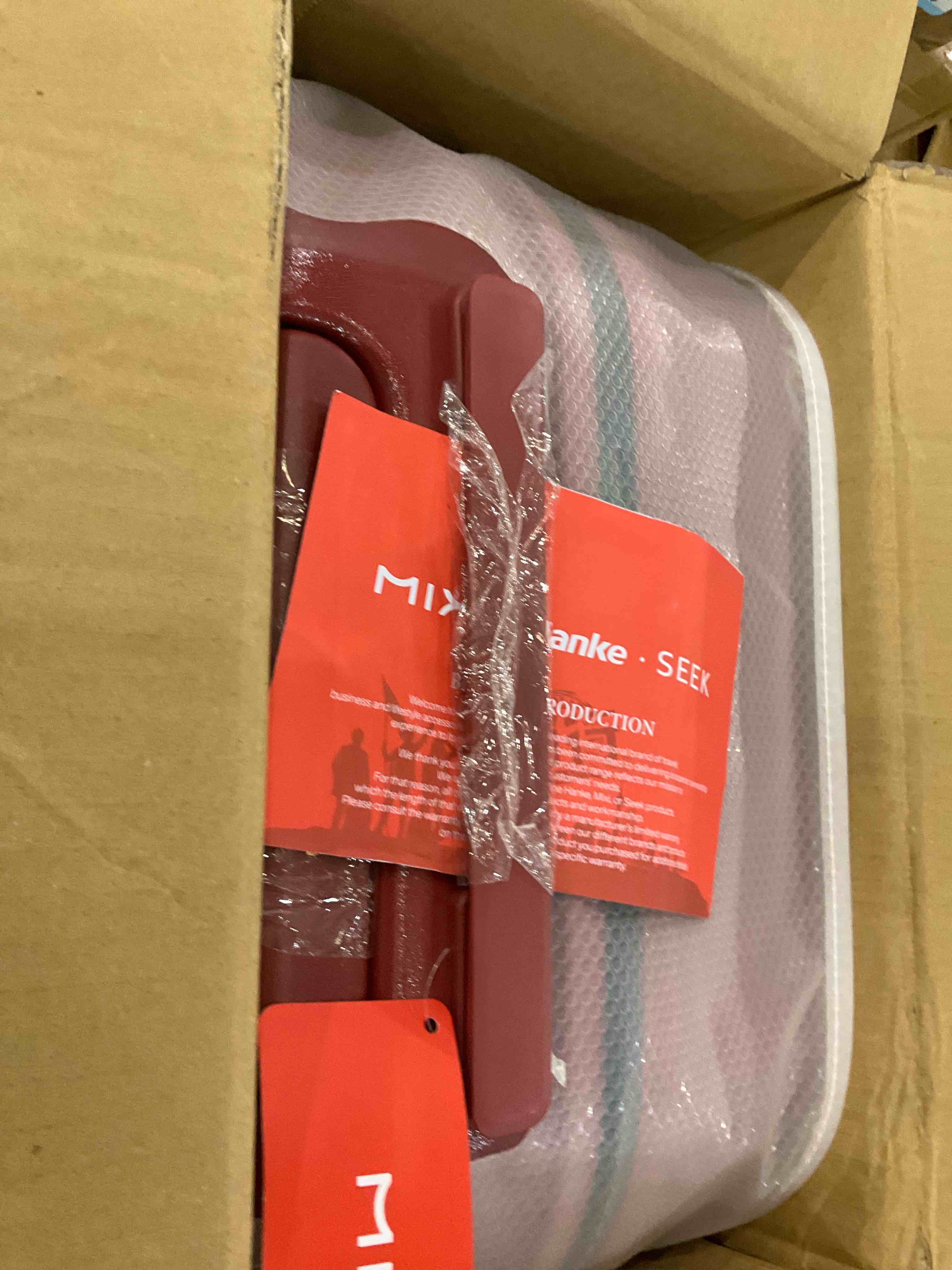 https://s3.amazonaws.com/lotting-images-prod/BargainHunt/EXS01446787_1717692664594.jpeg