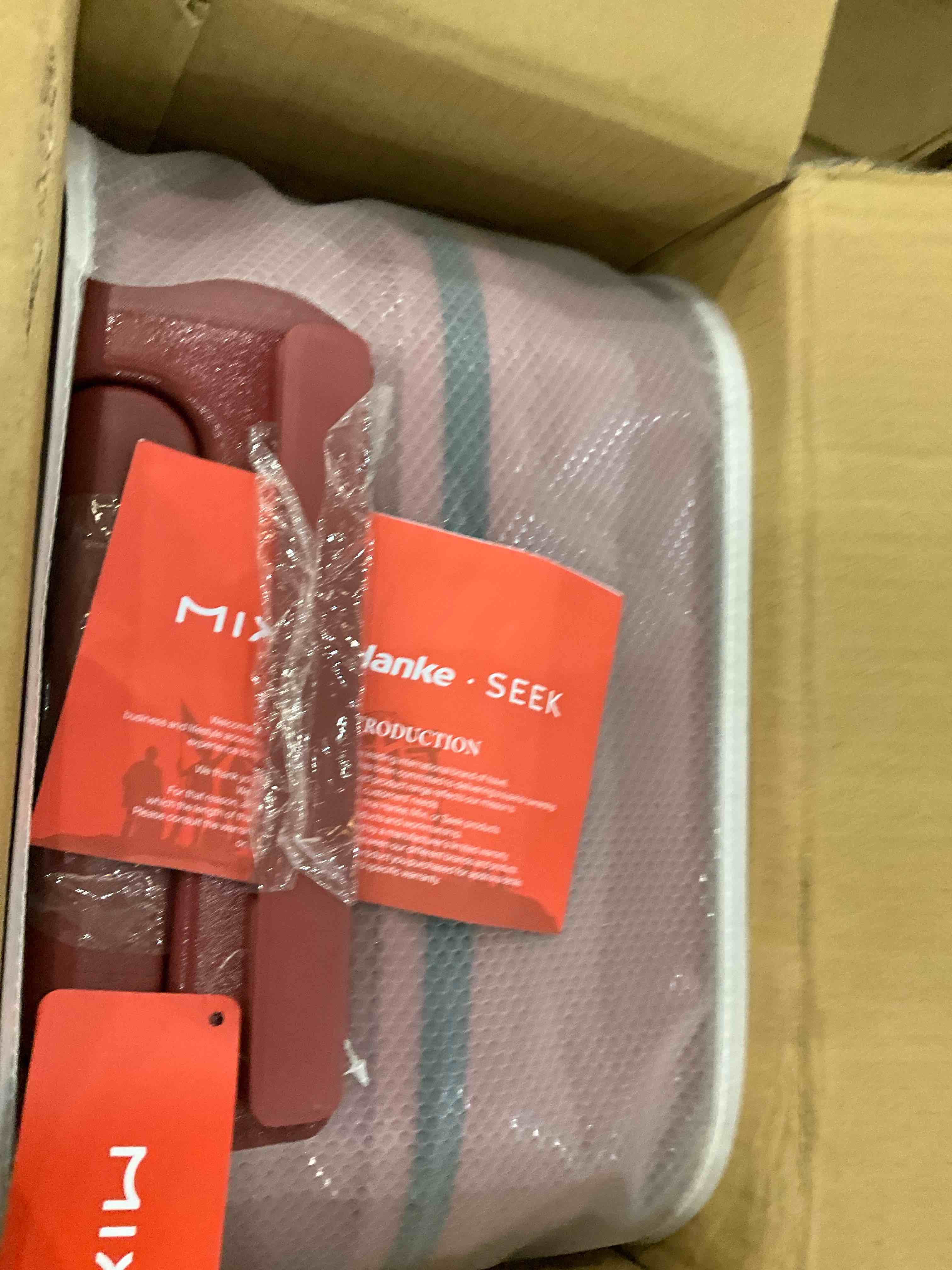 https://s3.amazonaws.com/lotting-images-prod/BargainHunt/EXS01446787_1717692665950.jpeg