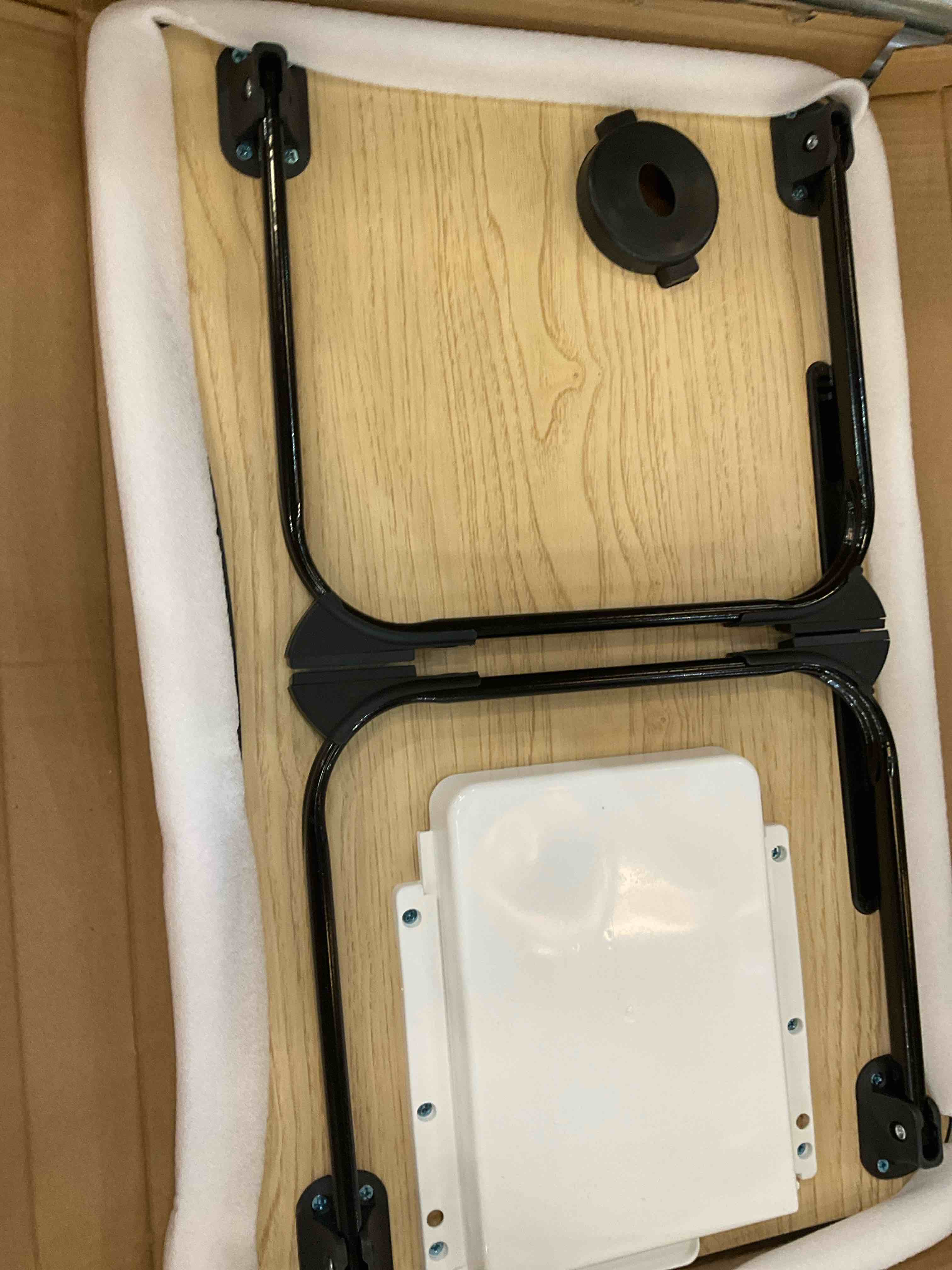 https://s3.amazonaws.com/lotting-images-prod/BargainHunt/EXS01446788_1717692807580.jpeg