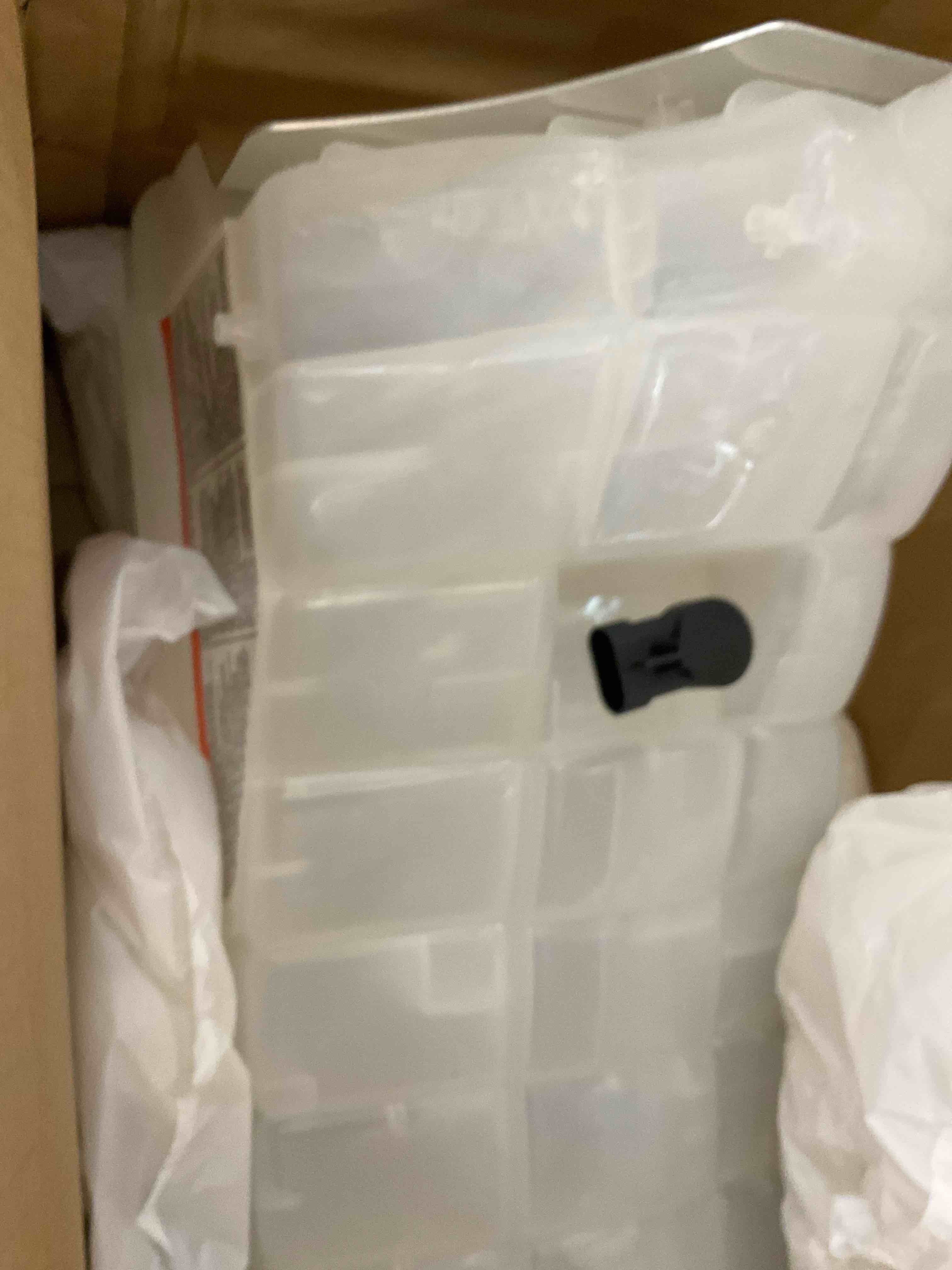 https://s3.amazonaws.com/lotting-images-prod/BargainHunt/EXS01446903_1717782151734.jpeg