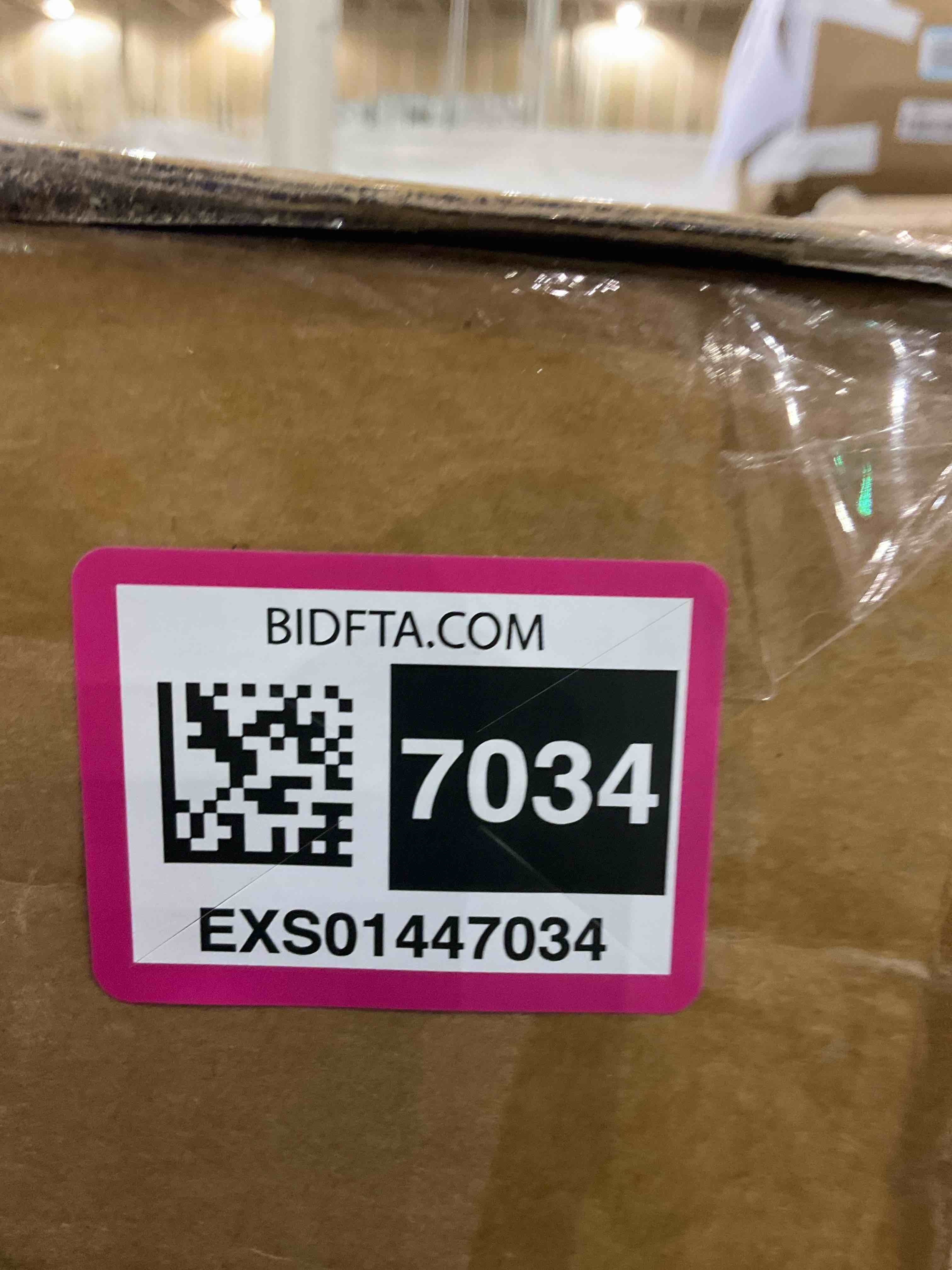 https://s3.amazonaws.com/lotting-images-prod/BargainHunt/EXS01447034_1717590834149.jpeg