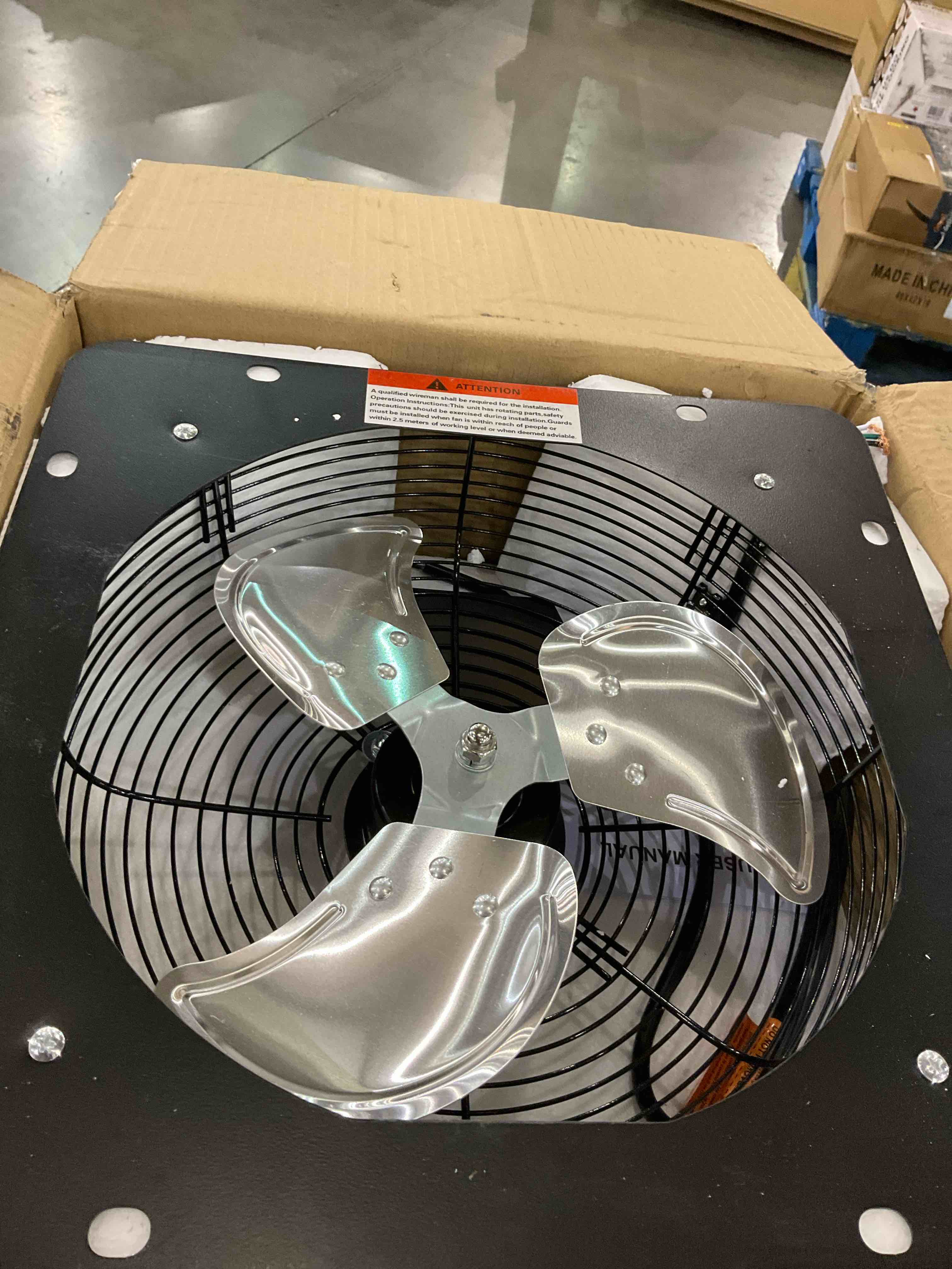https://s3.amazonaws.com/lotting-images-prod/BargainHunt/EXS01447049_1717594338816.jpeg