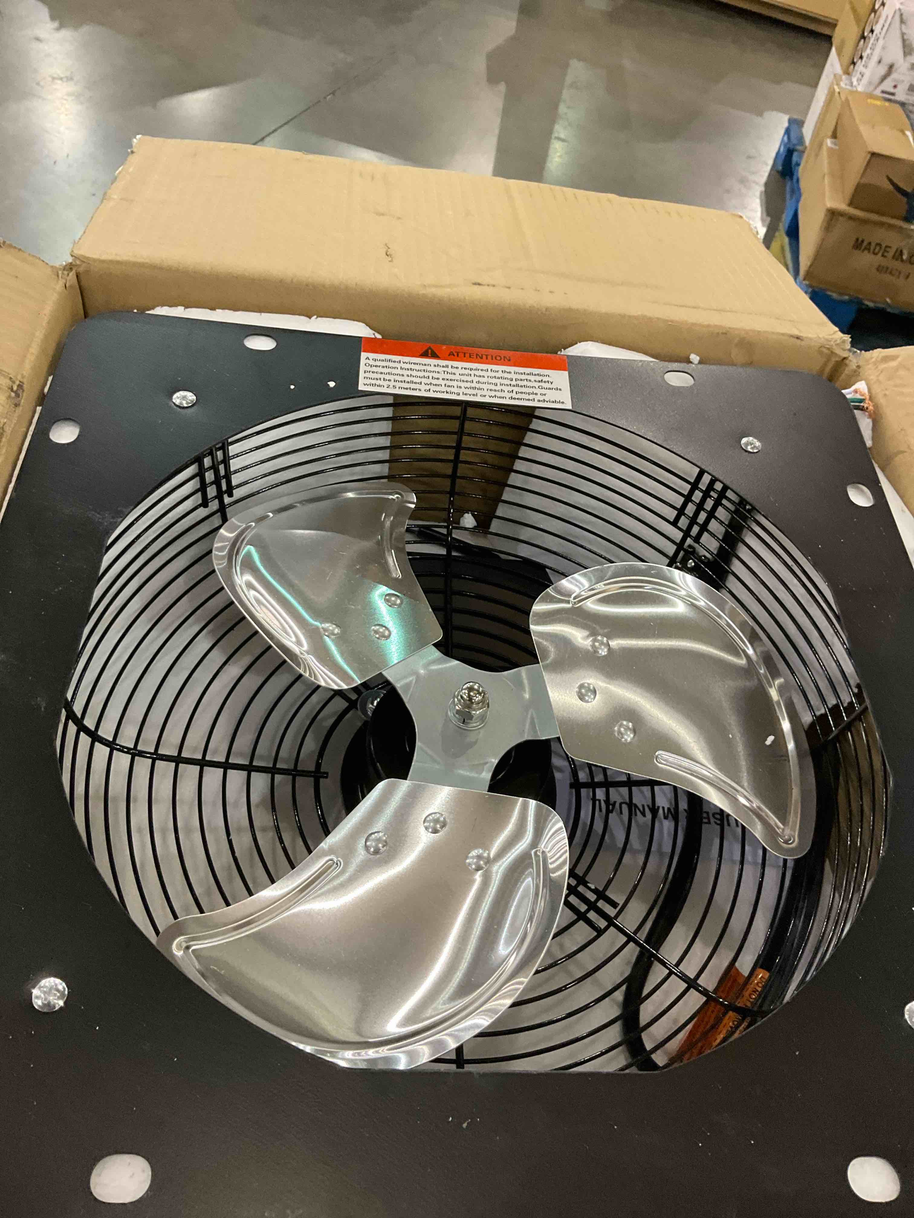 https://s3.amazonaws.com/lotting-images-prod/BargainHunt/EXS01447049_1717594341716.jpeg