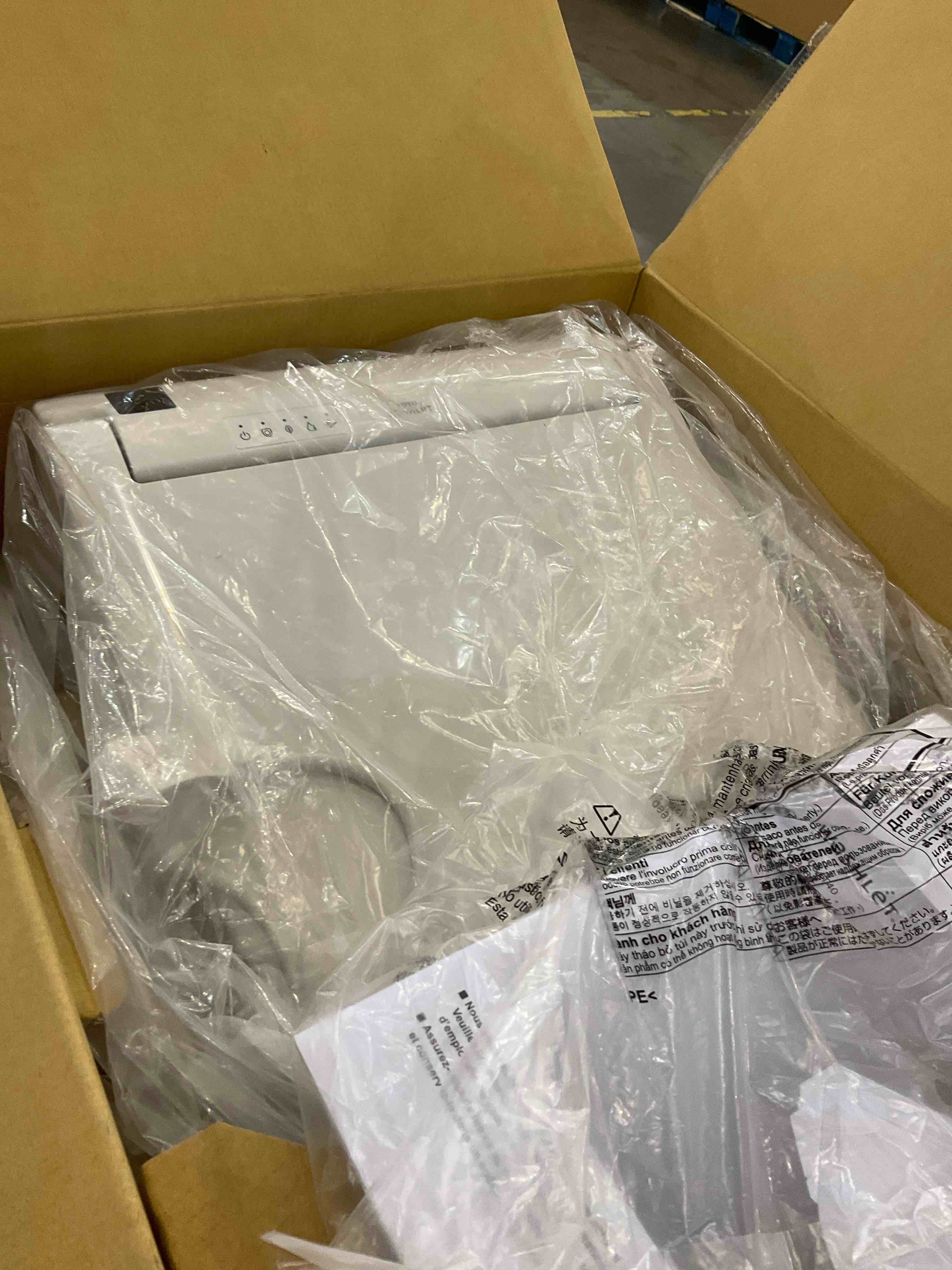 https://s3.amazonaws.com/lotting-images-prod/BargainHunt/EXS01447106_1717602011649.jpeg