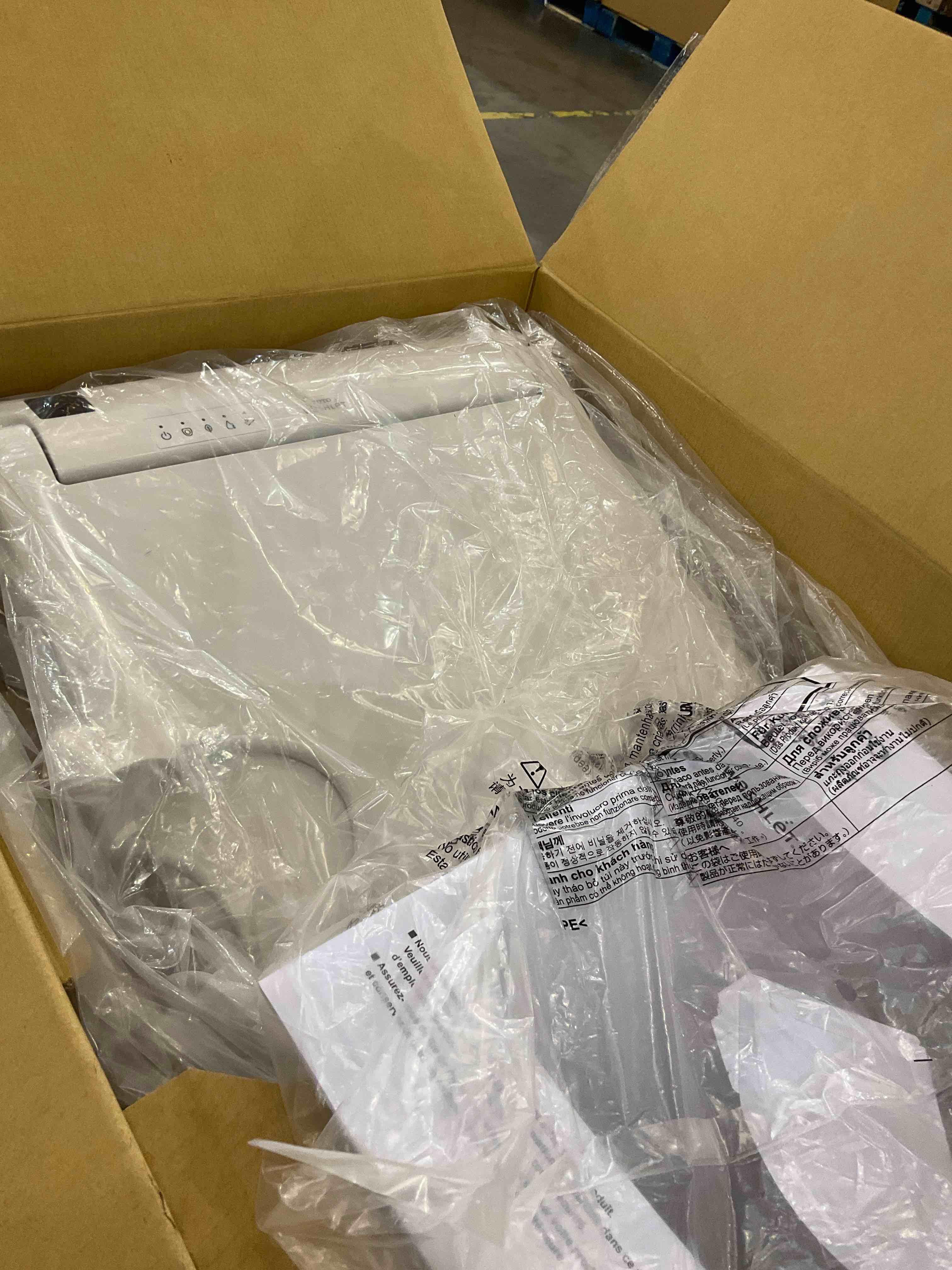https://s3.amazonaws.com/lotting-images-prod/BargainHunt/EXS01447106_1717602012777.jpeg