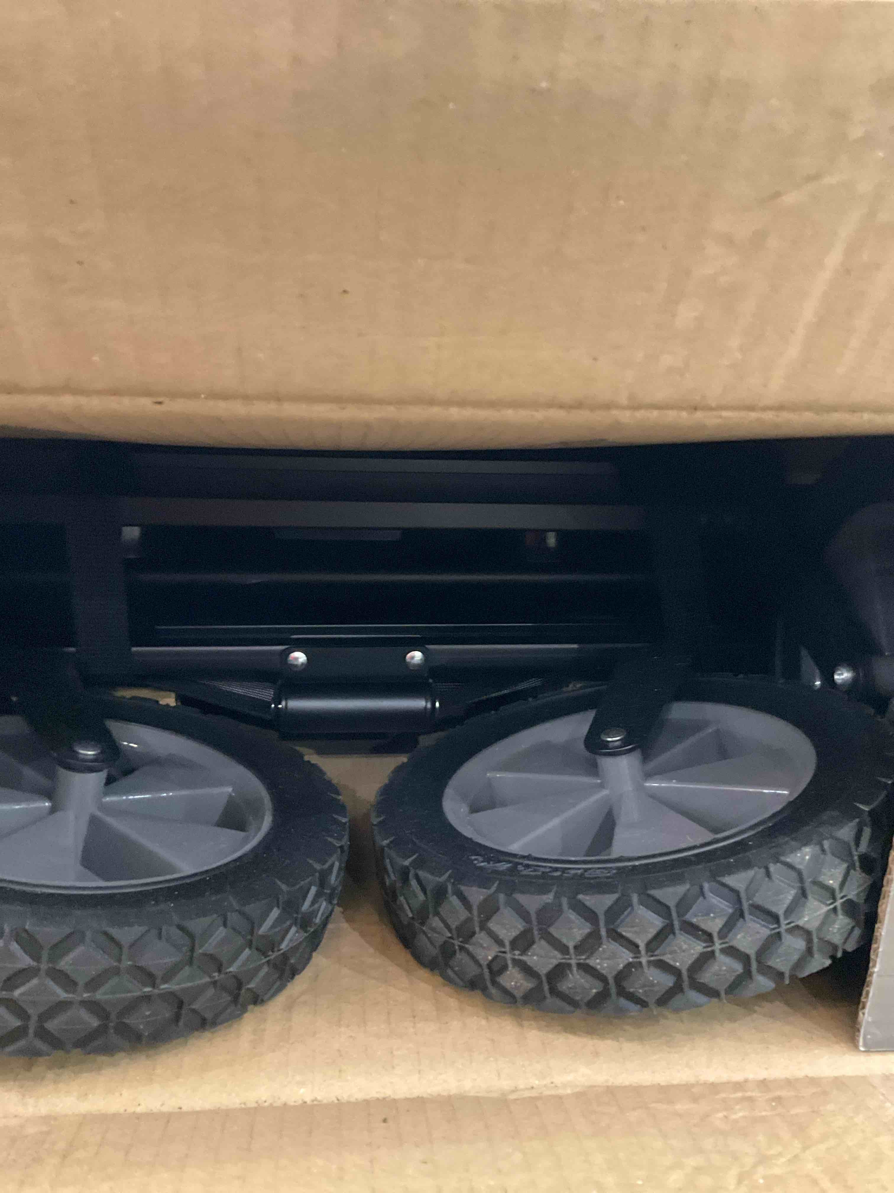https://s3.amazonaws.com/lotting-images-prod/BargainHunt/EXS01447118_1717606234802.jpeg