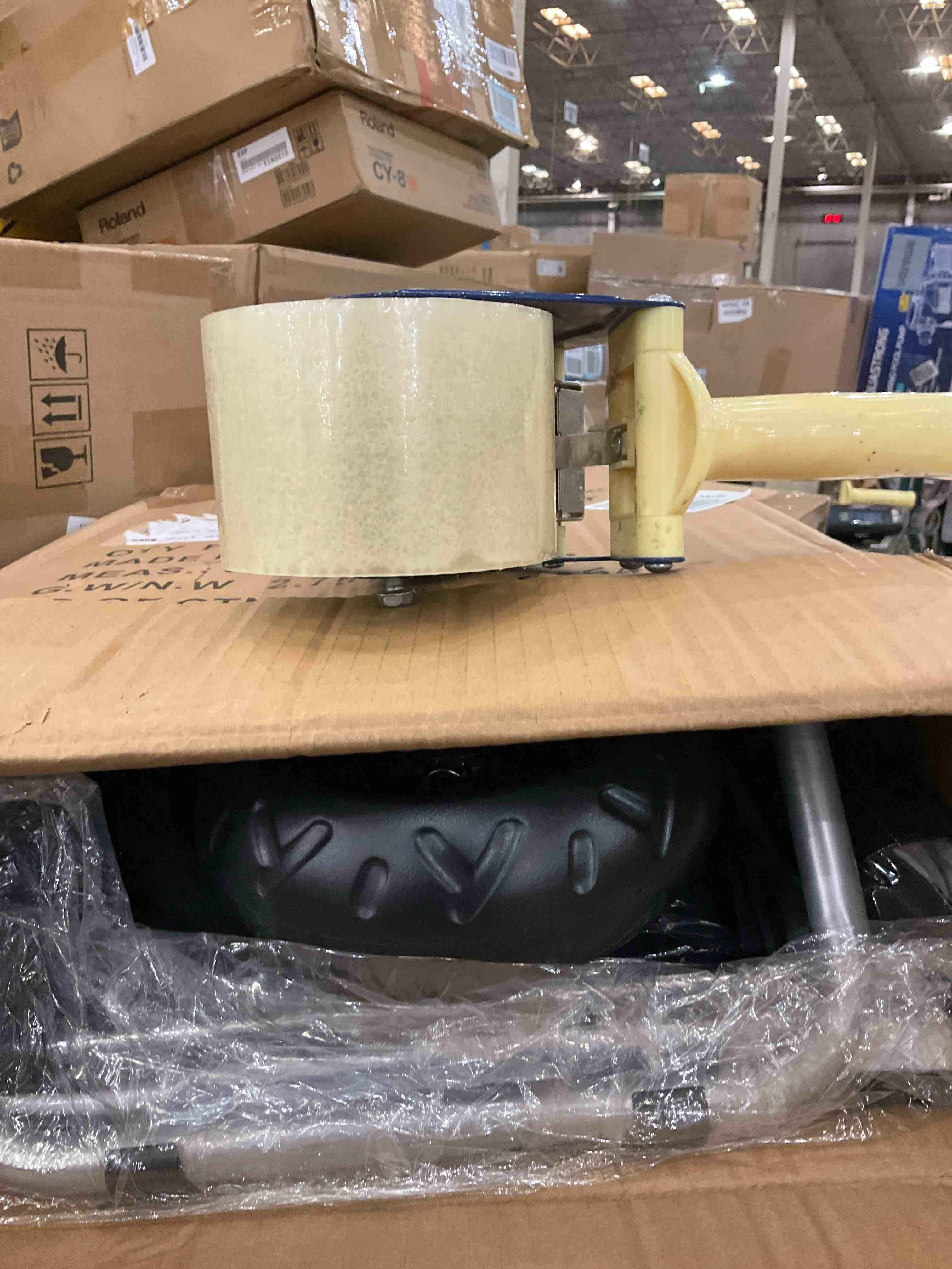 https://s3.amazonaws.com/lotting-images-prod/BargainHunt/EXS01447131_1717607643438.jpeg