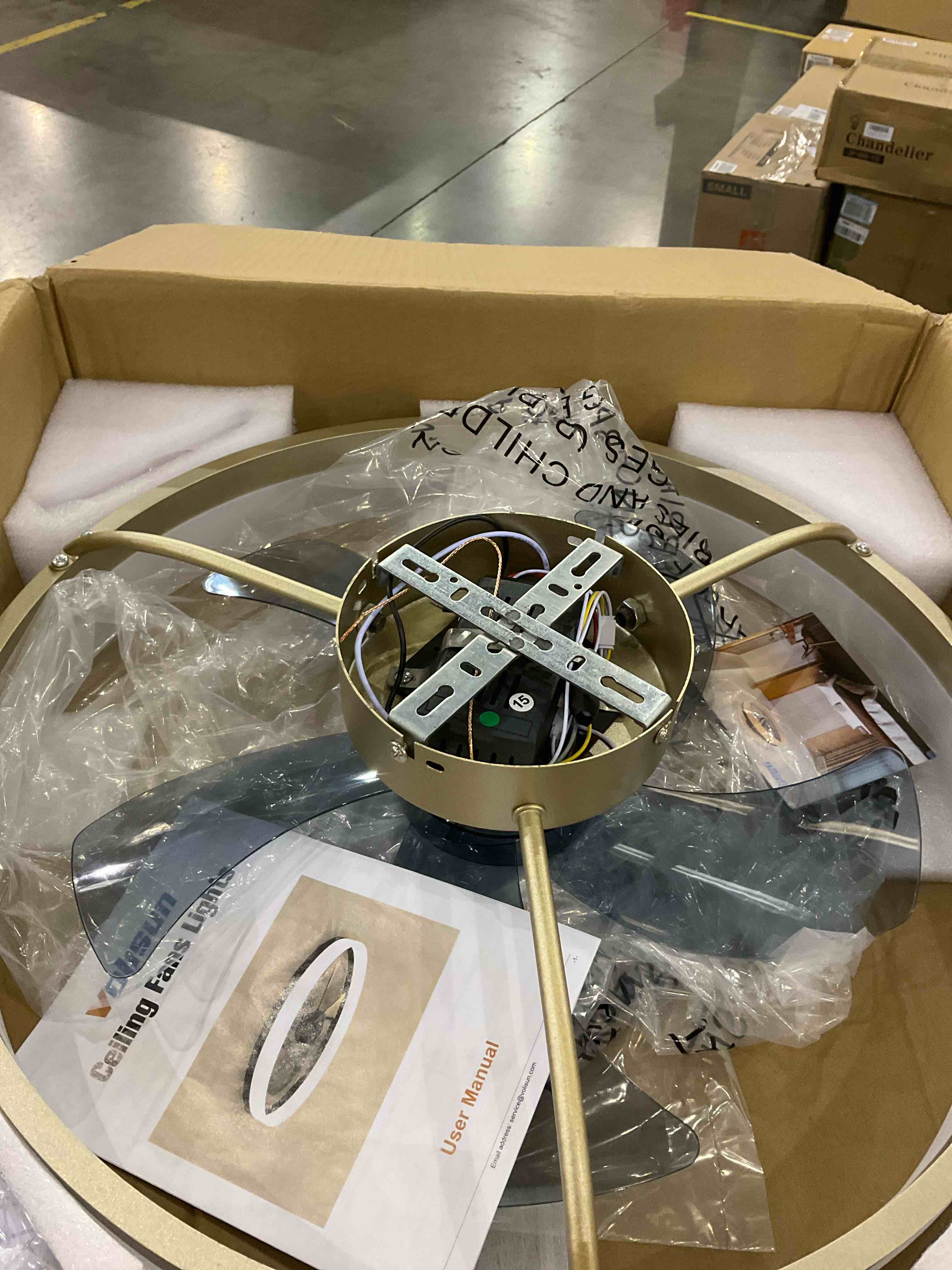 https://s3.amazonaws.com/lotting-images-prod/BargainHunt/EXS01447218_1717676611488.jpeg