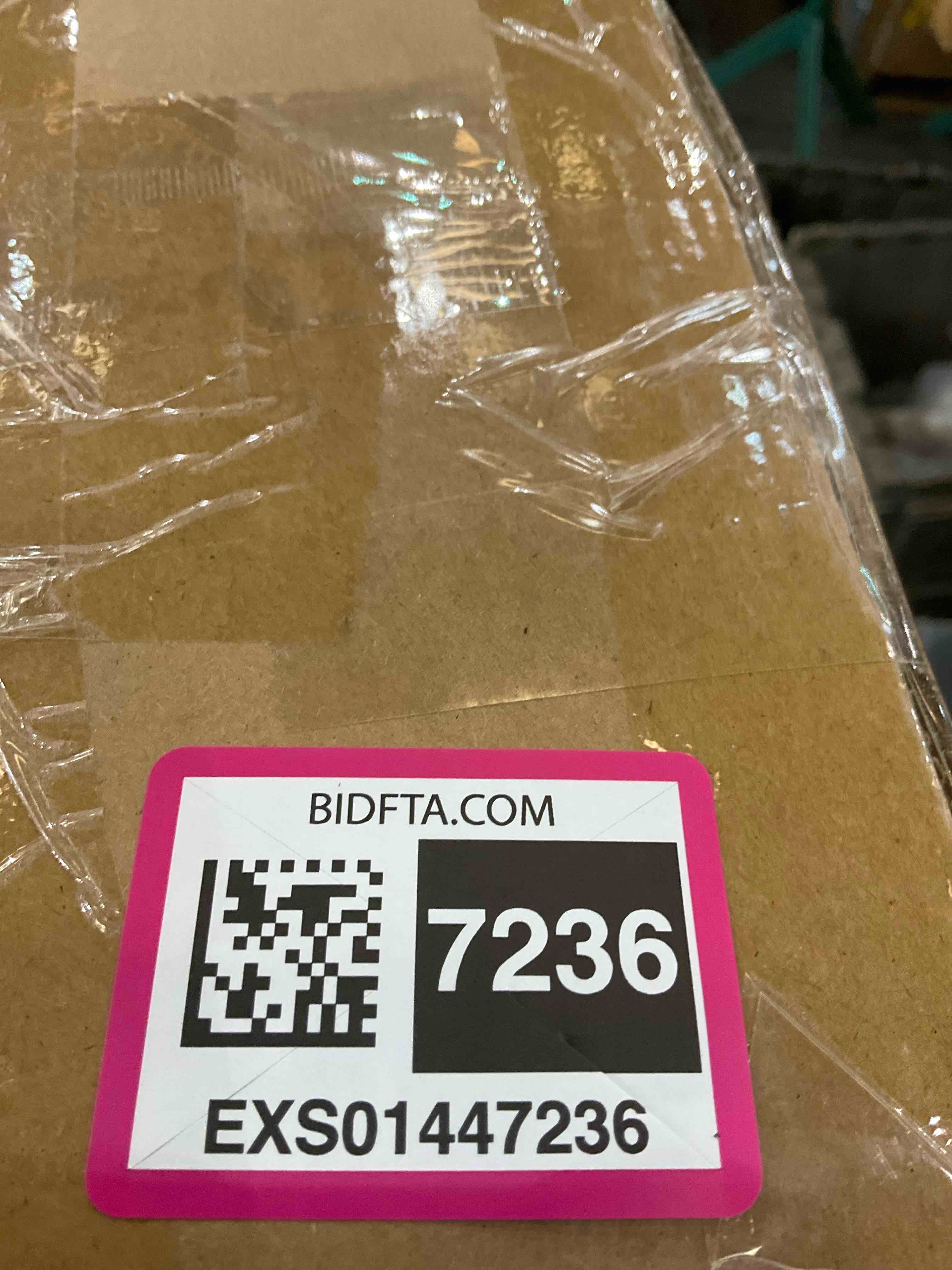 https://s3.amazonaws.com/lotting-images-prod/BargainHunt/EXS01447236_1717680544934.jpeg