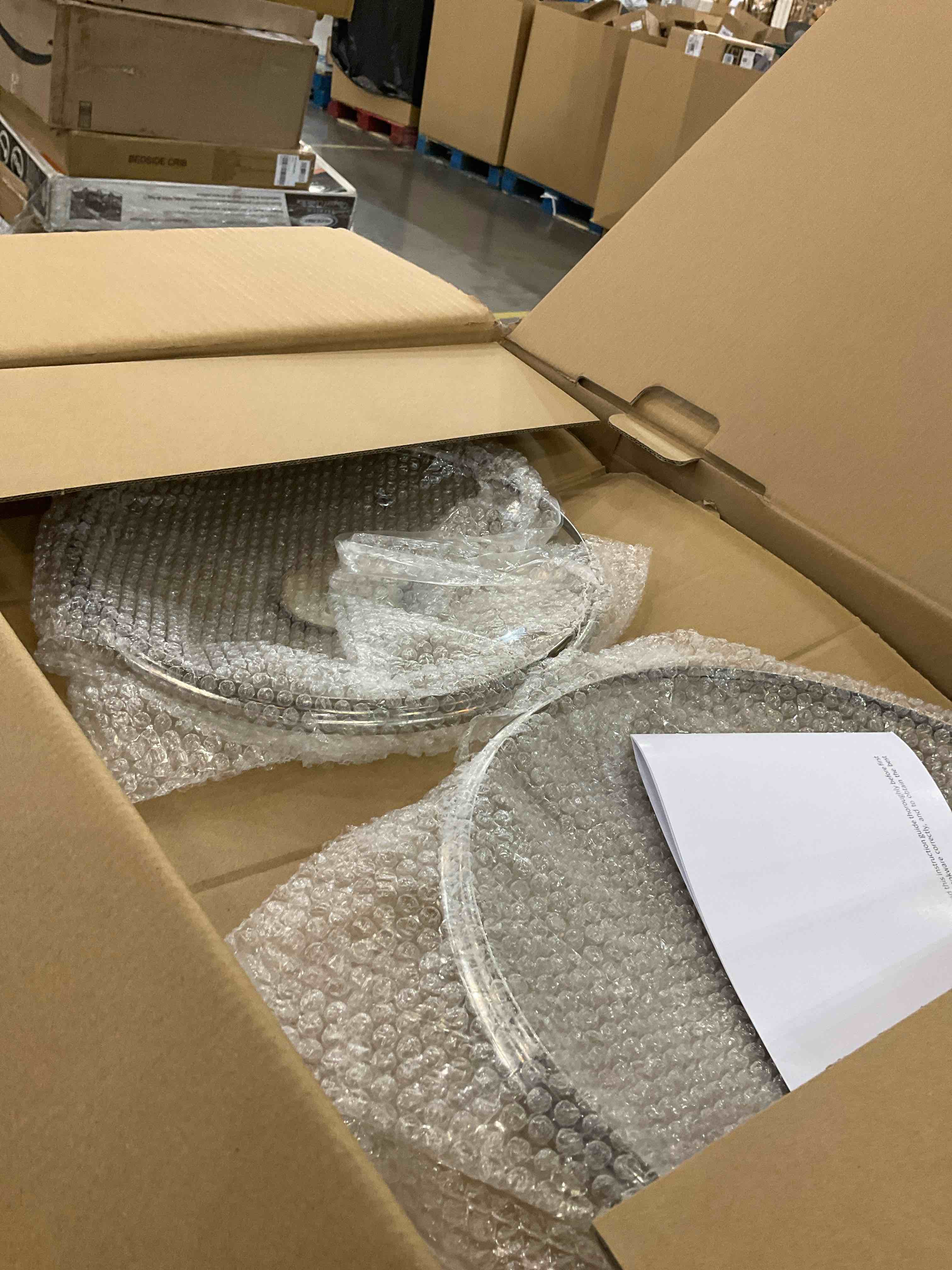 https://s3.amazonaws.com/lotting-images-prod/BargainHunt/EXS01447317_1717766439909.jpeg