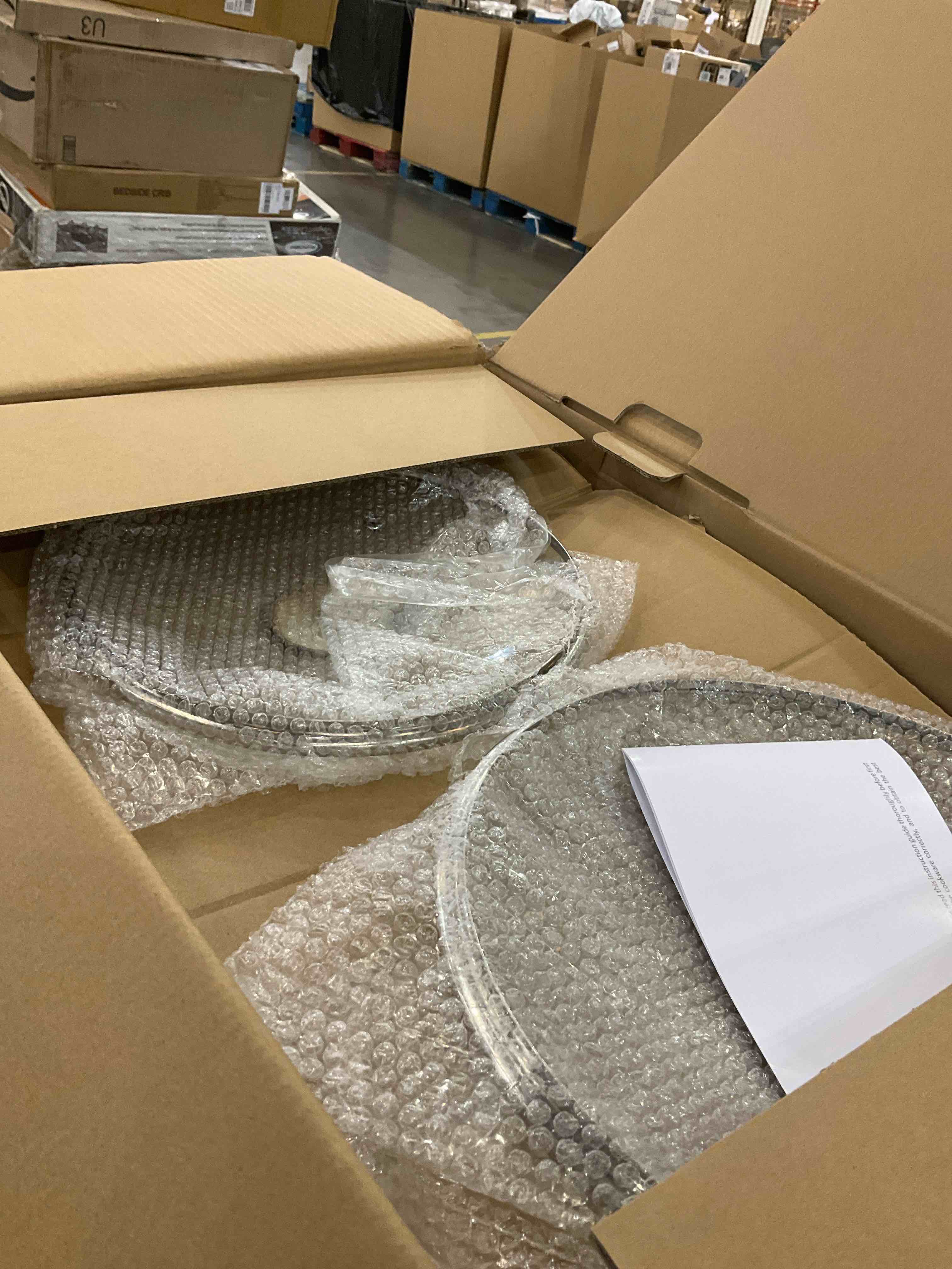 https://s3.amazonaws.com/lotting-images-prod/BargainHunt/EXS01447317_1717766440745.jpeg