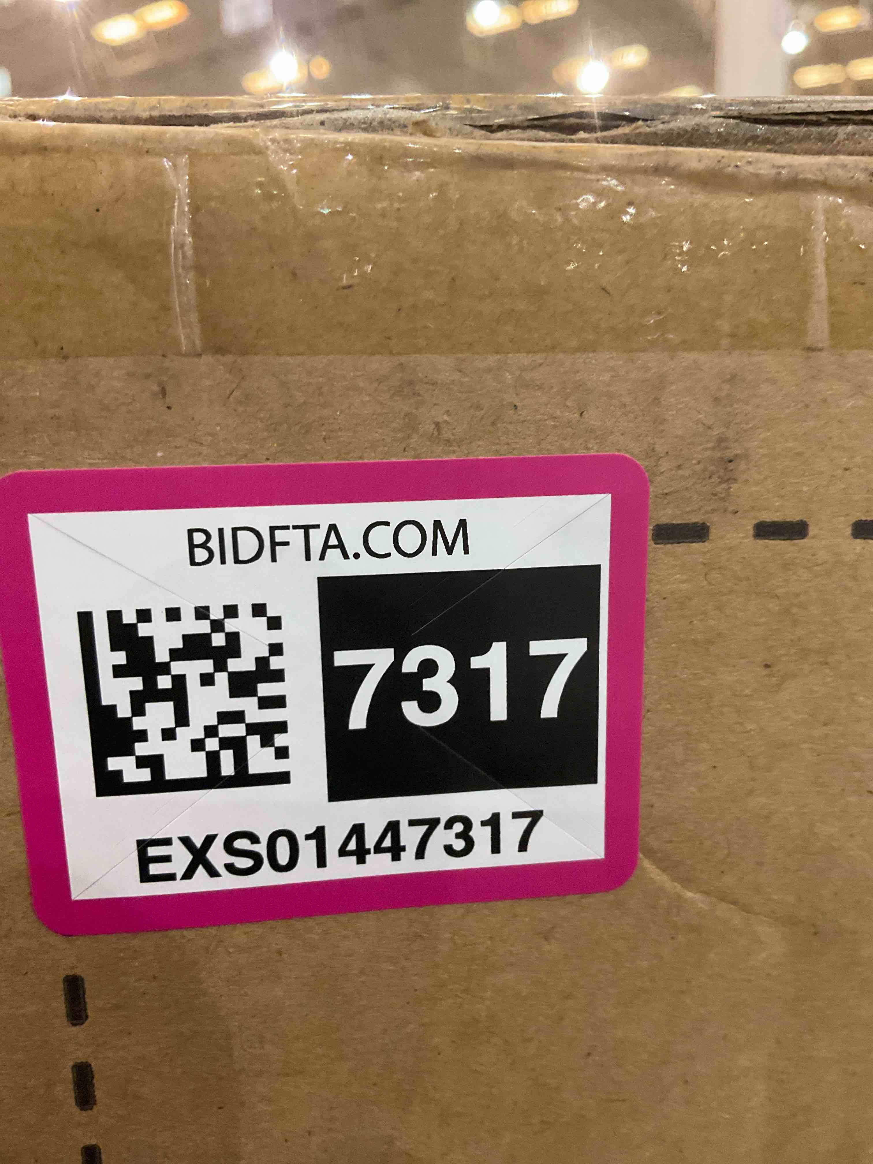 https://s3.amazonaws.com/lotting-images-prod/BargainHunt/EXS01447317_1717766466332.jpeg