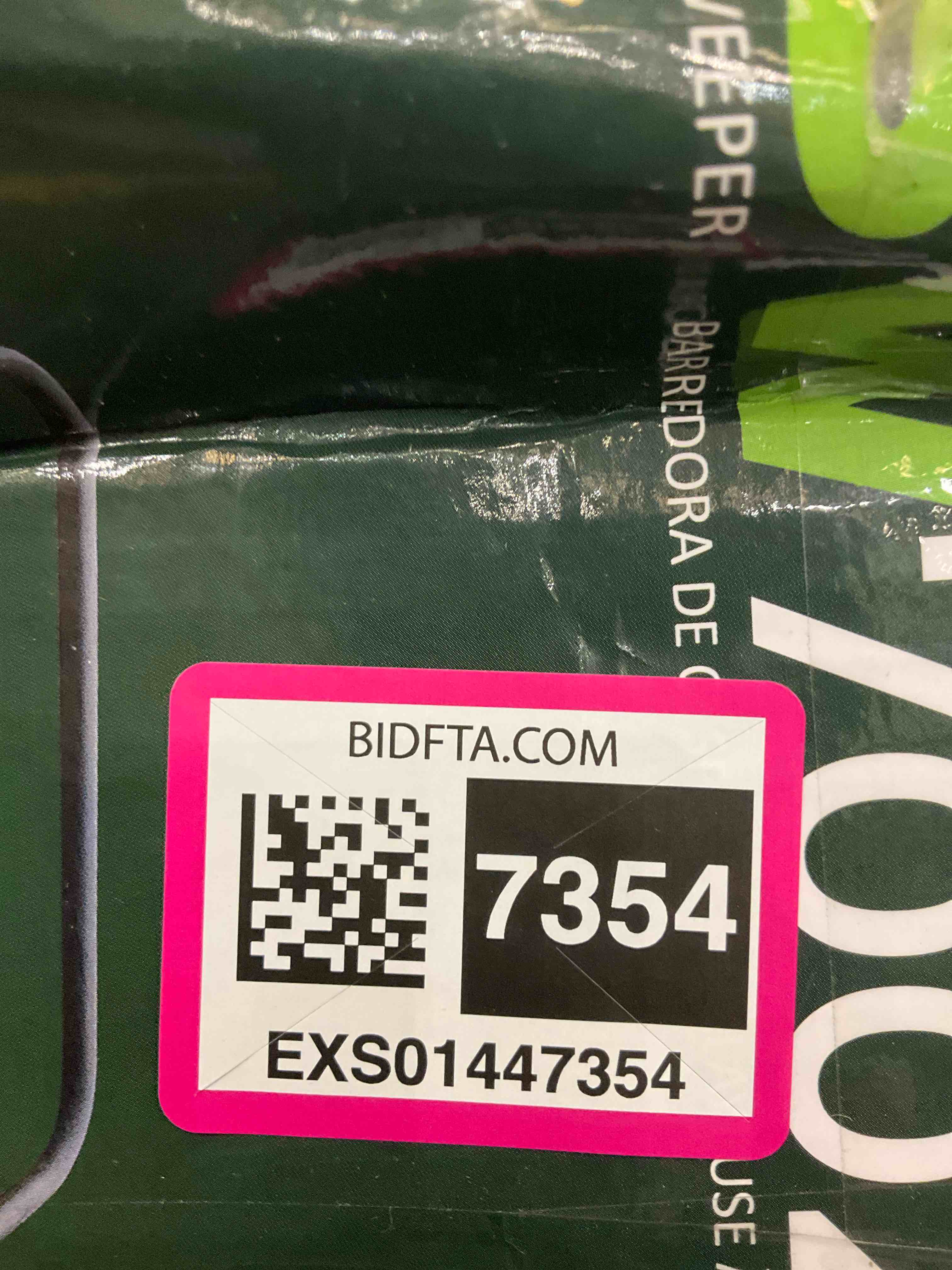 https://s3.amazonaws.com/lotting-images-prod/BargainHunt/EXS01447354_1717771455804.jpeg