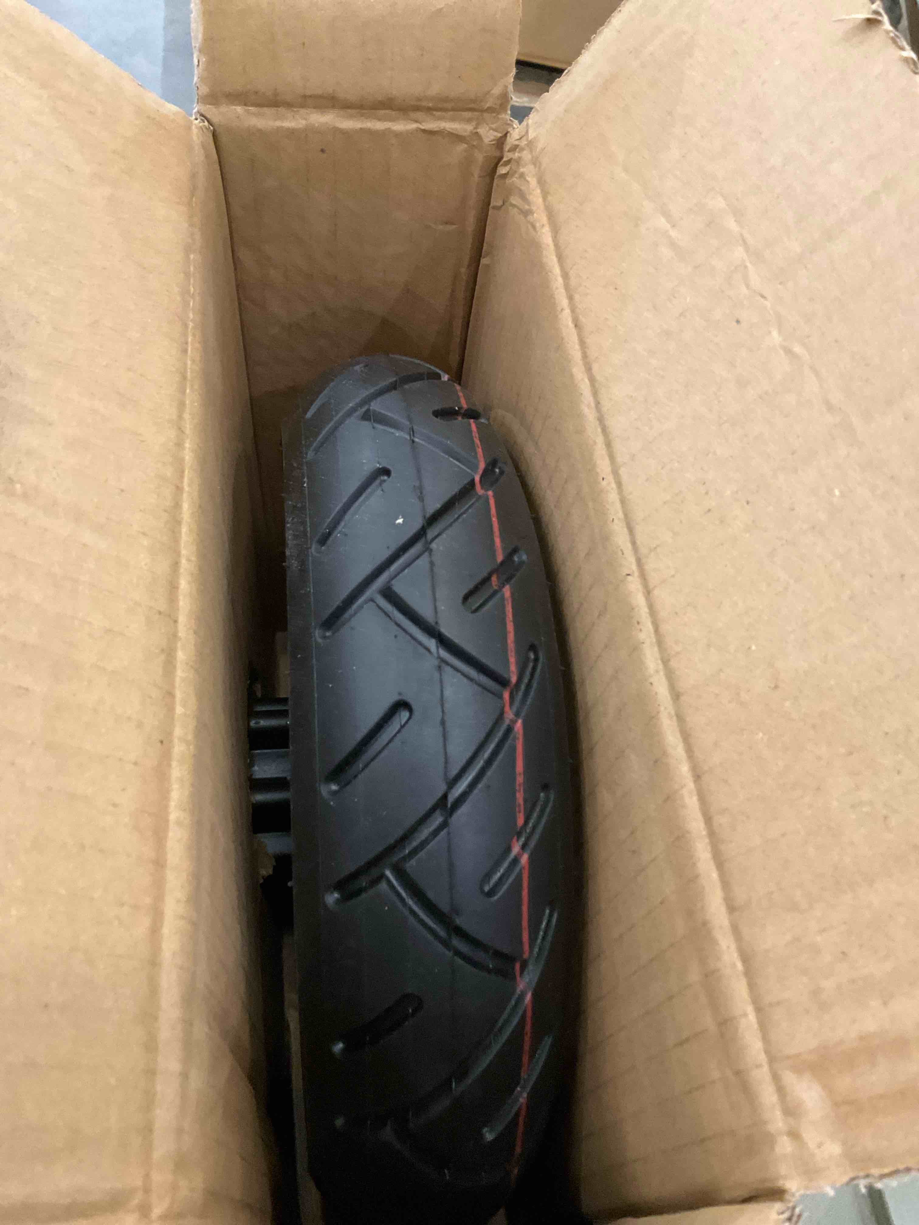 https://s3.amazonaws.com/lotting-images-prod/BargainHunt/EXS01447419_1717784505848.jpeg
