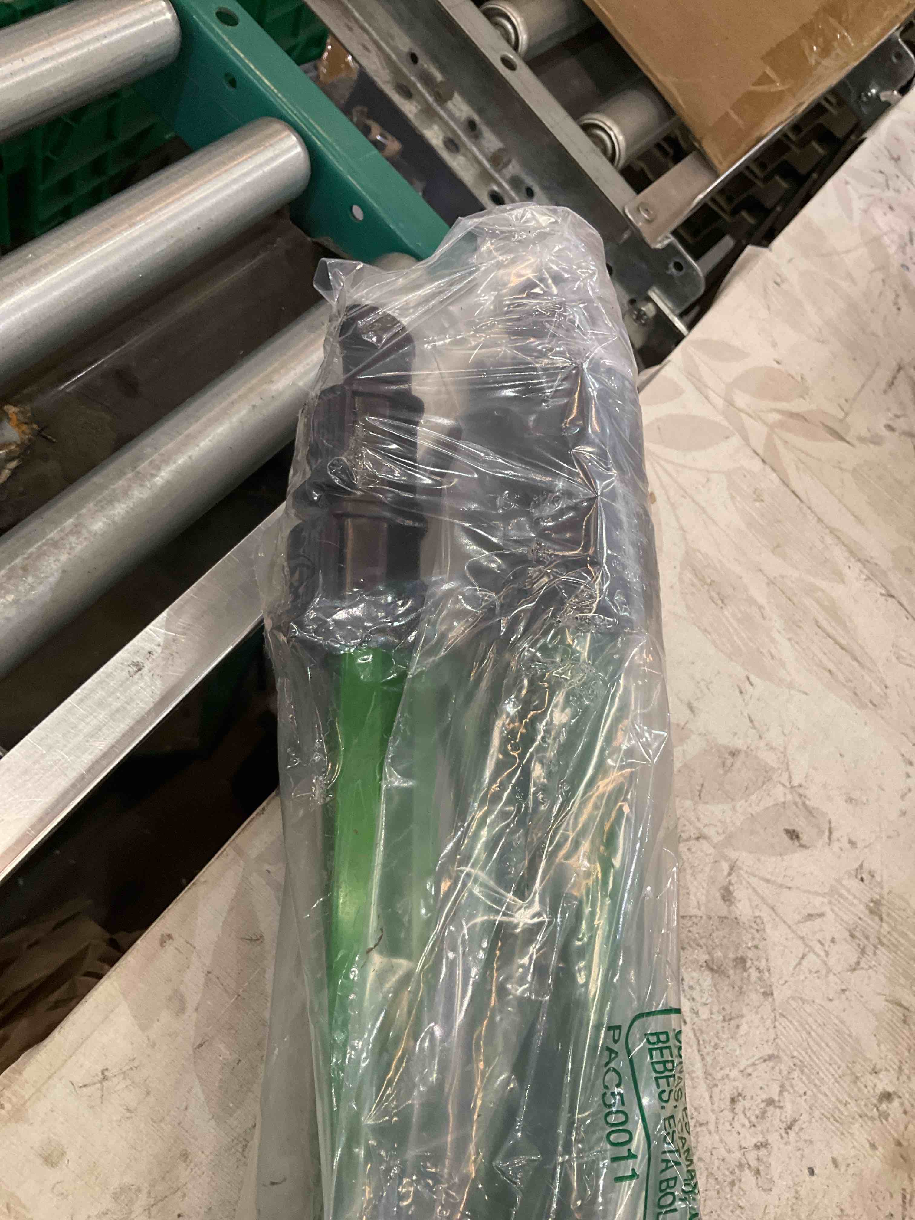 https://s3.amazonaws.com/lotting-images-prod/BargainHunt/EXS01447434_1717786061350.jpeg