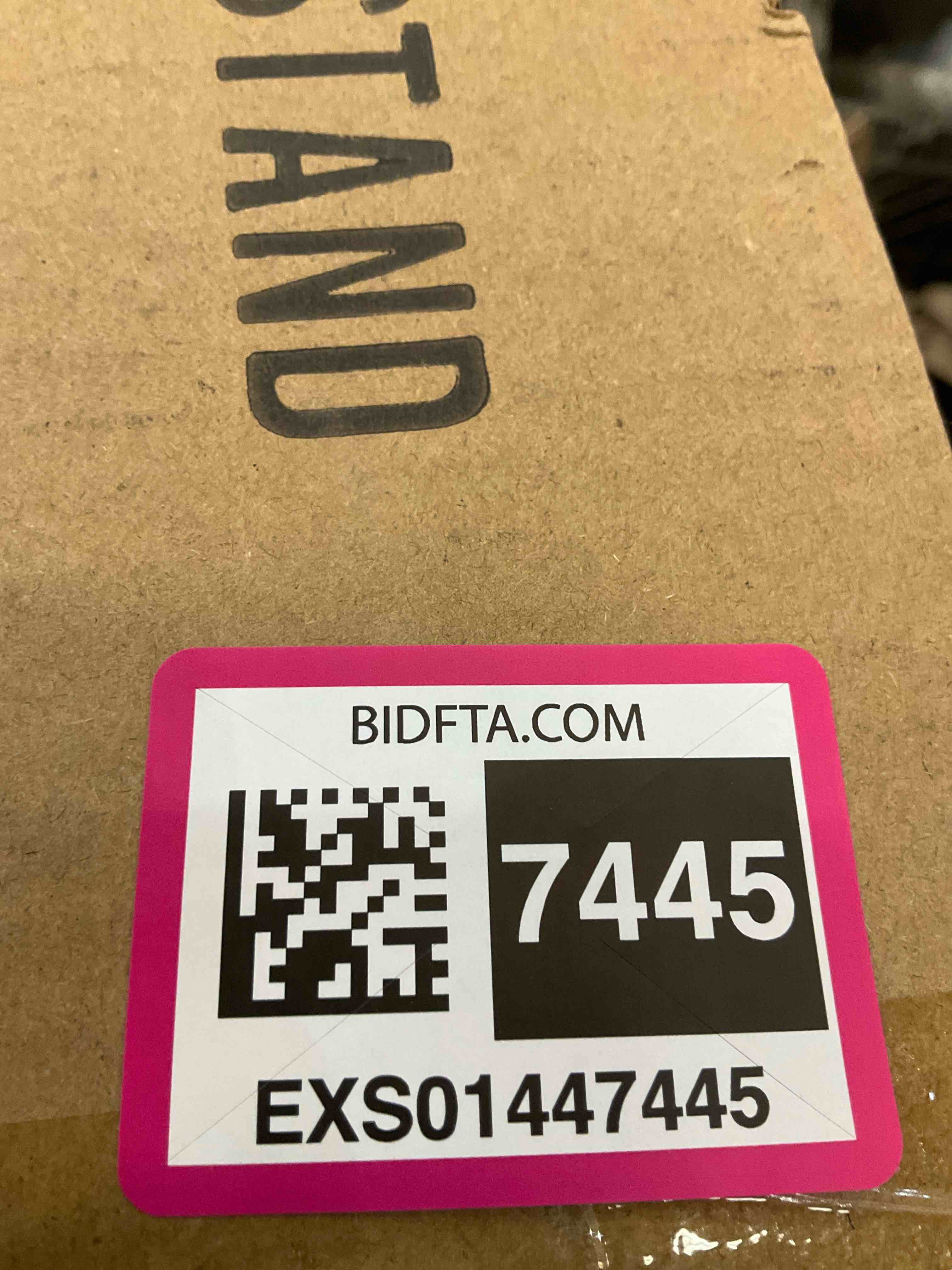 https://s3.amazonaws.com/lotting-images-prod/BargainHunt/EXS01447445_1717787154898.jpeg