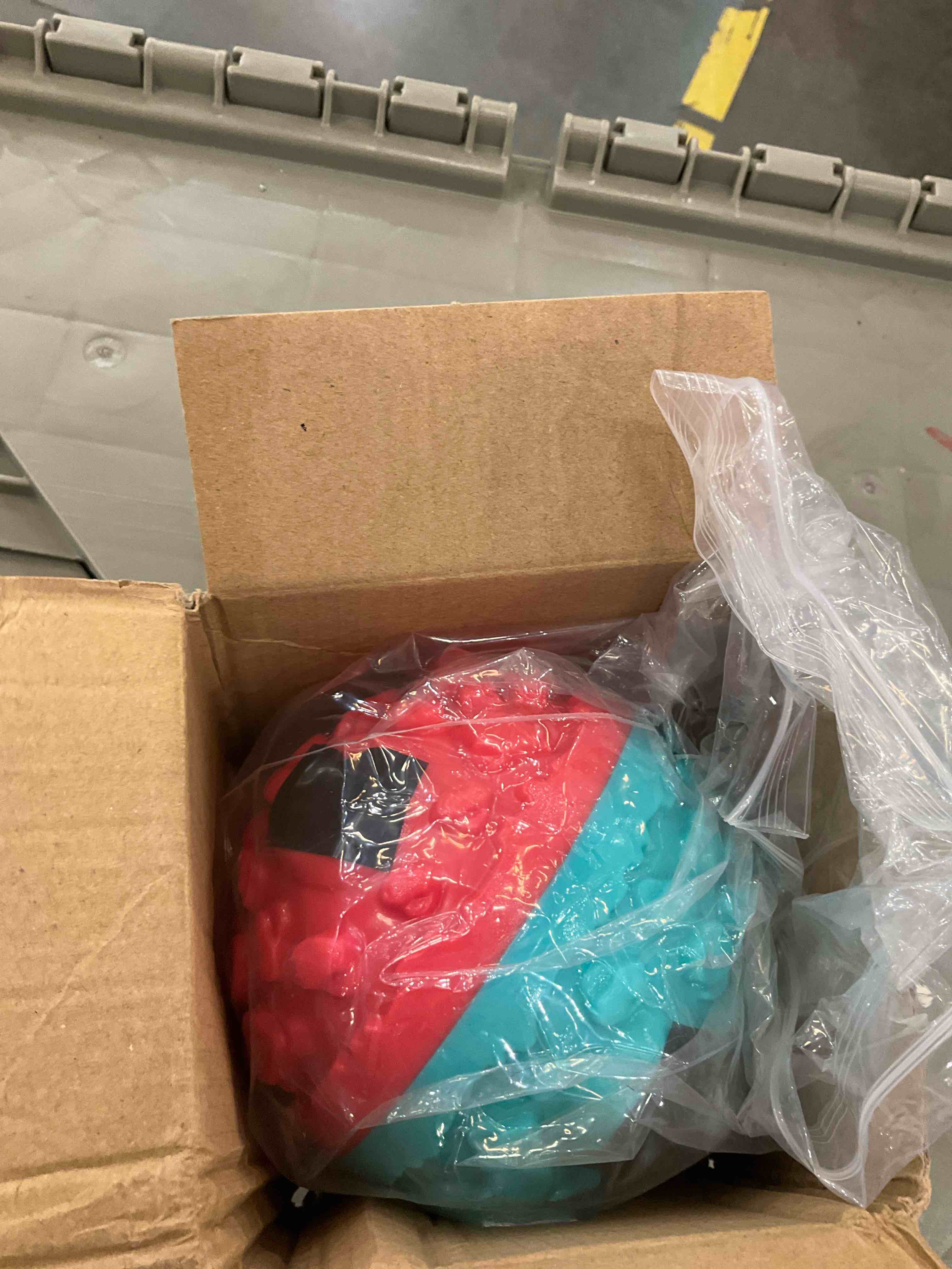 https://s3.amazonaws.com/lotting-images-prod/BargainHunt/EXS01447448_1717787381430.jpeg