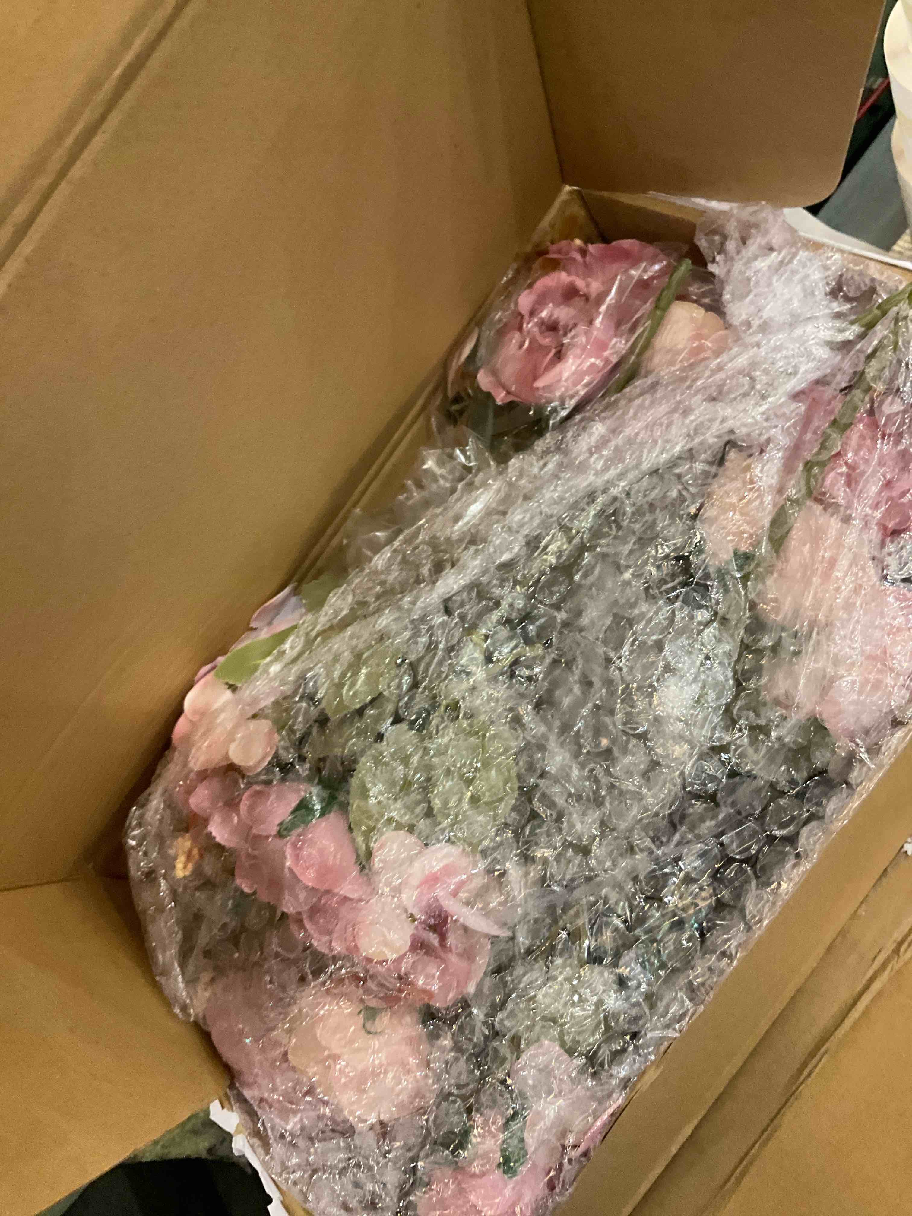 https://s3.amazonaws.com/lotting-images-prod/BargainHunt/EXS01447518_1717177015048.jpeg