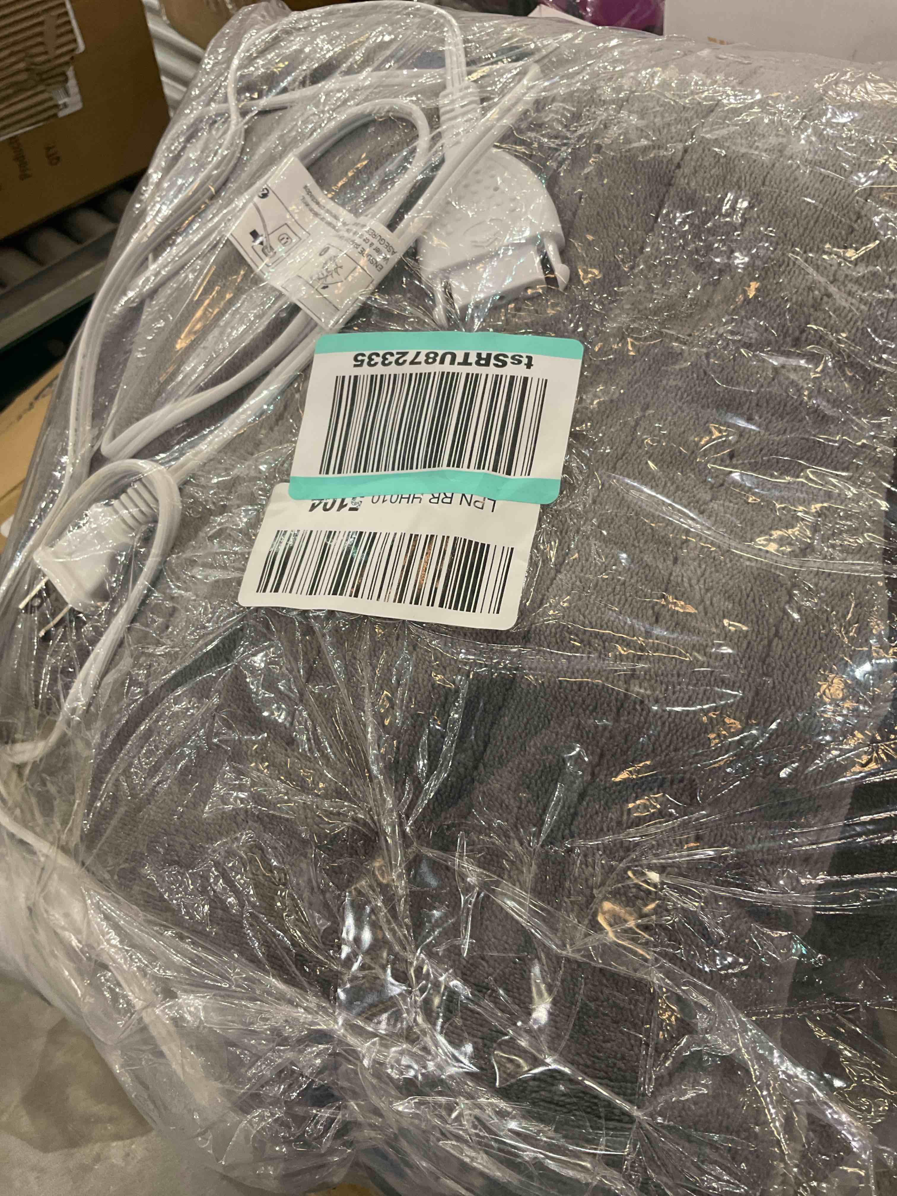 https://s3.amazonaws.com/lotting-images-prod/BargainHunt/EXS01447520_1717177269059.jpeg