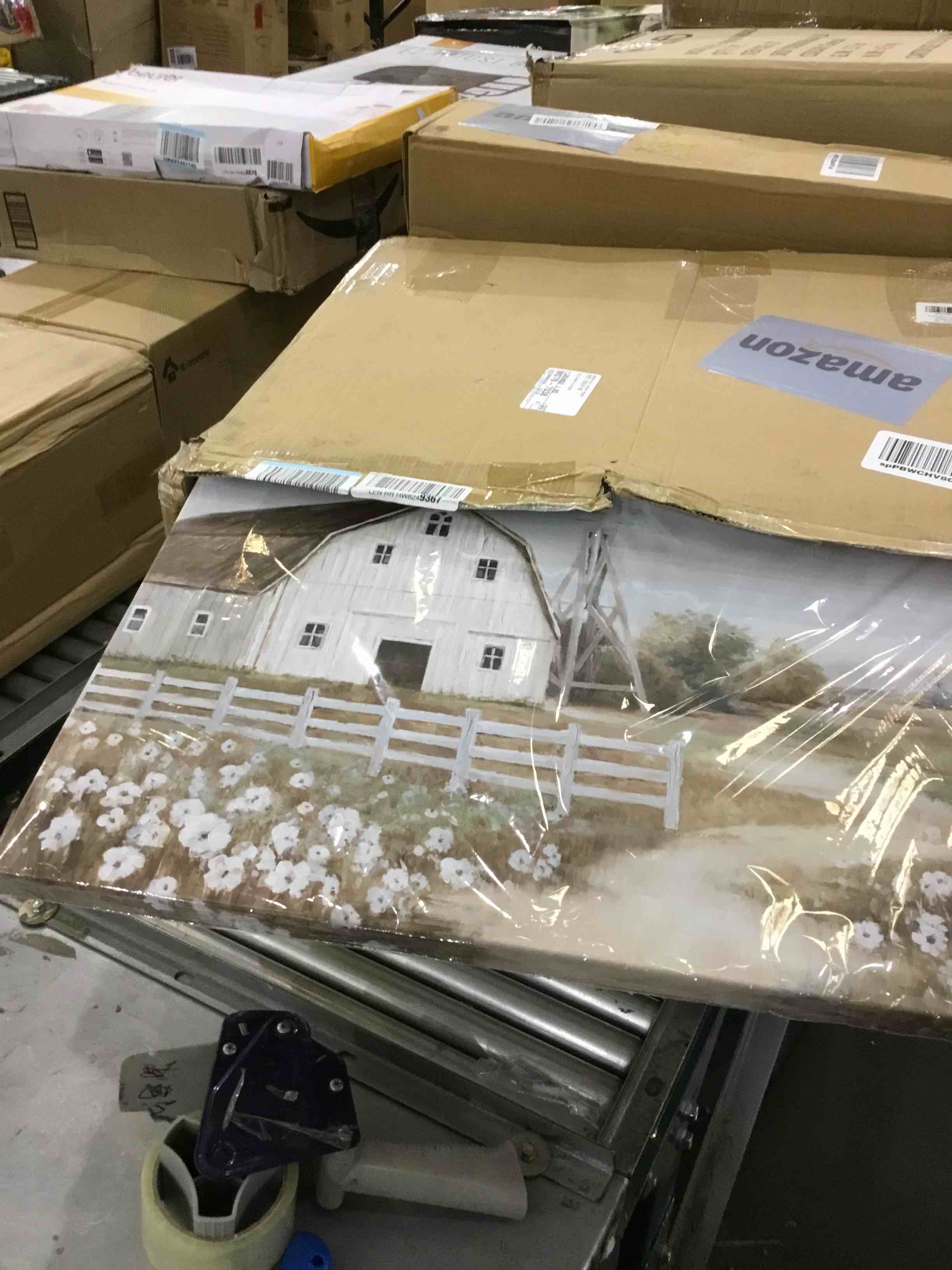 https://s3.amazonaws.com/lotting-images-prod/BargainHunt/EXS01447869_1717600994502.jpeg