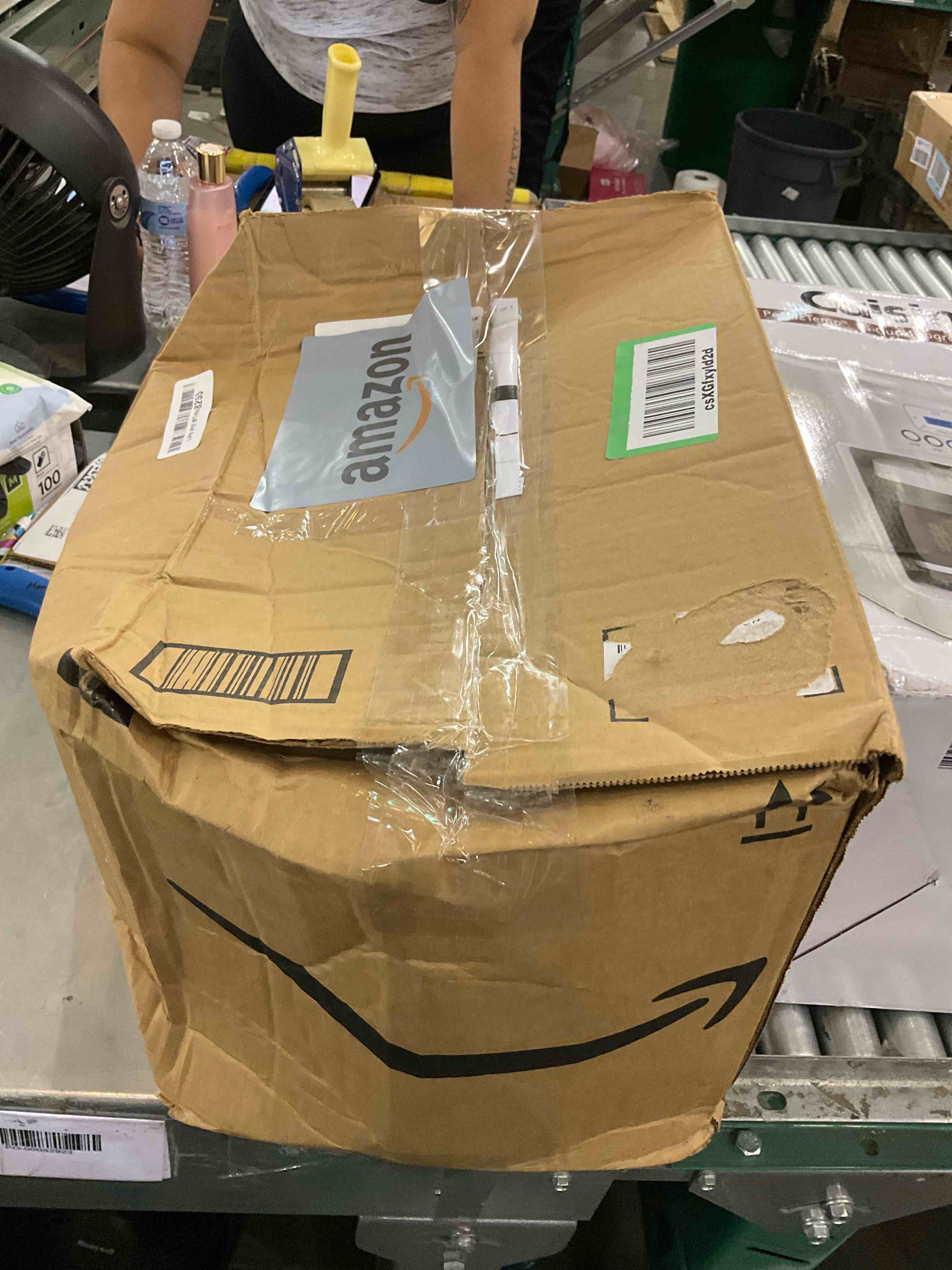 https://s3.amazonaws.com/lotting-images-prod/BargainHunt/EXS01447996_1717683445424.jpeg