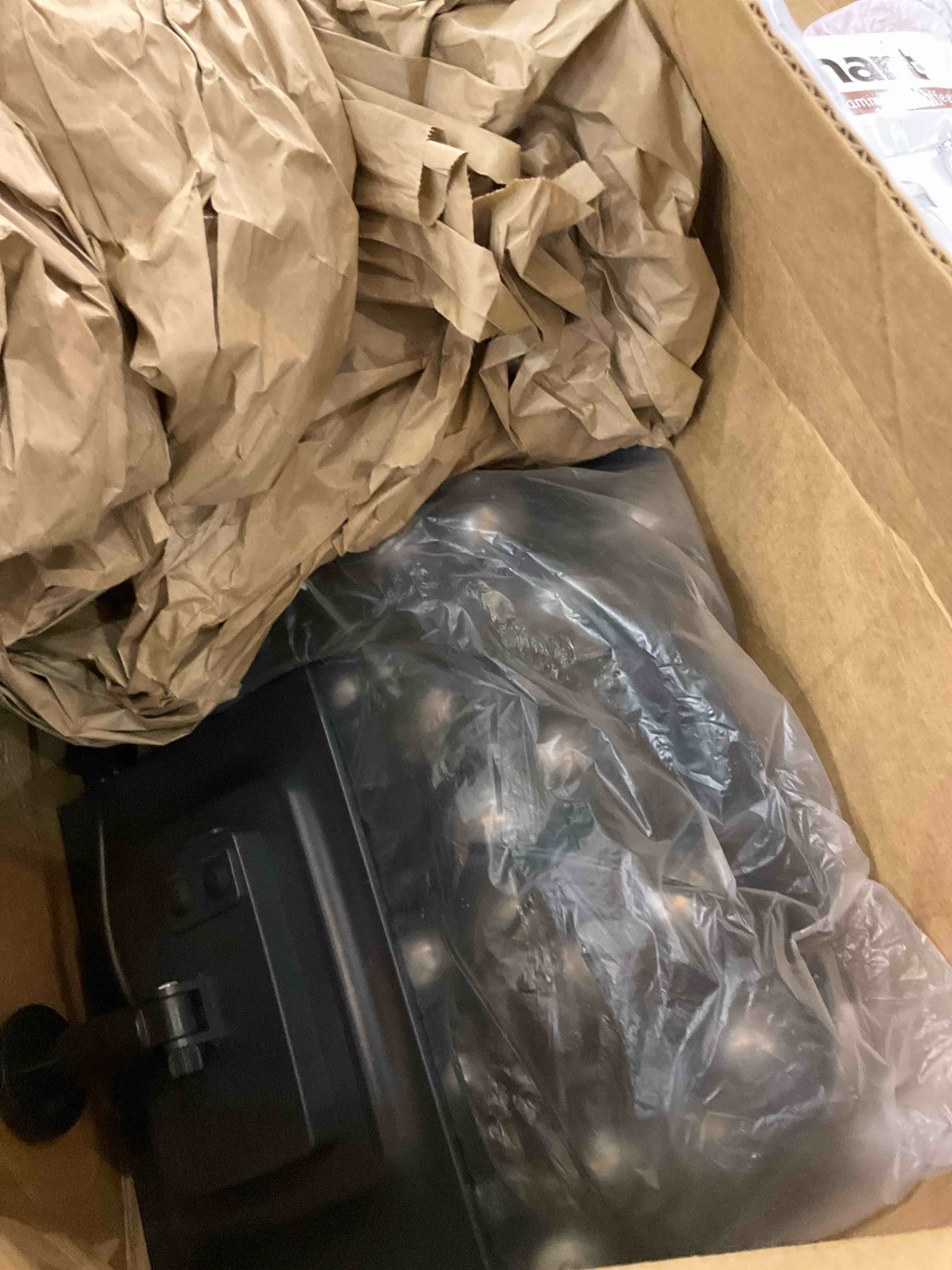 https://s3.amazonaws.com/lotting-images-prod/BargainHunt/EXS01447996_1717683469497.jpeg
