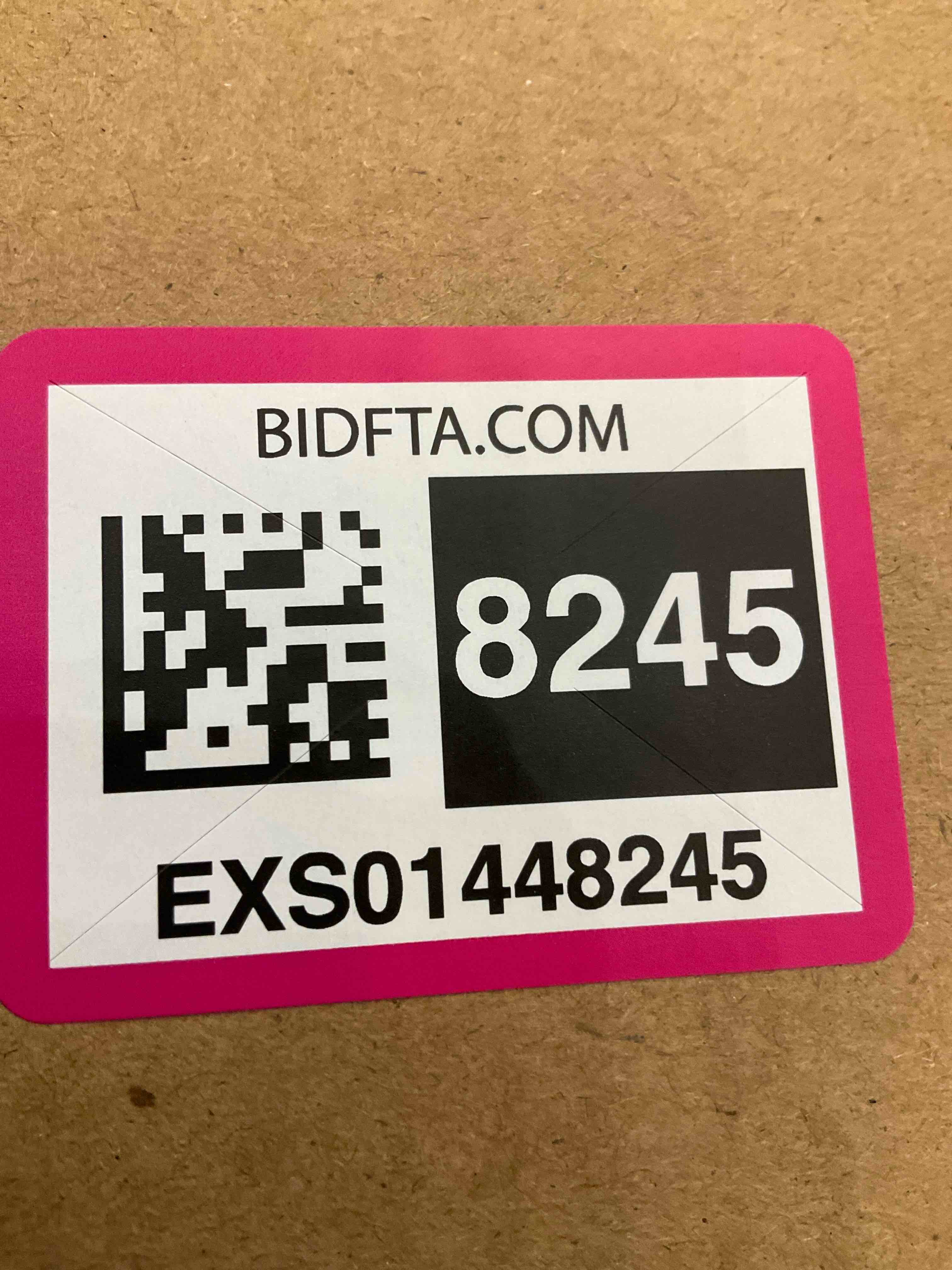 https://s3.amazonaws.com/lotting-images-prod/BargainHunt/EXS01448245_1718299119168.jpeg