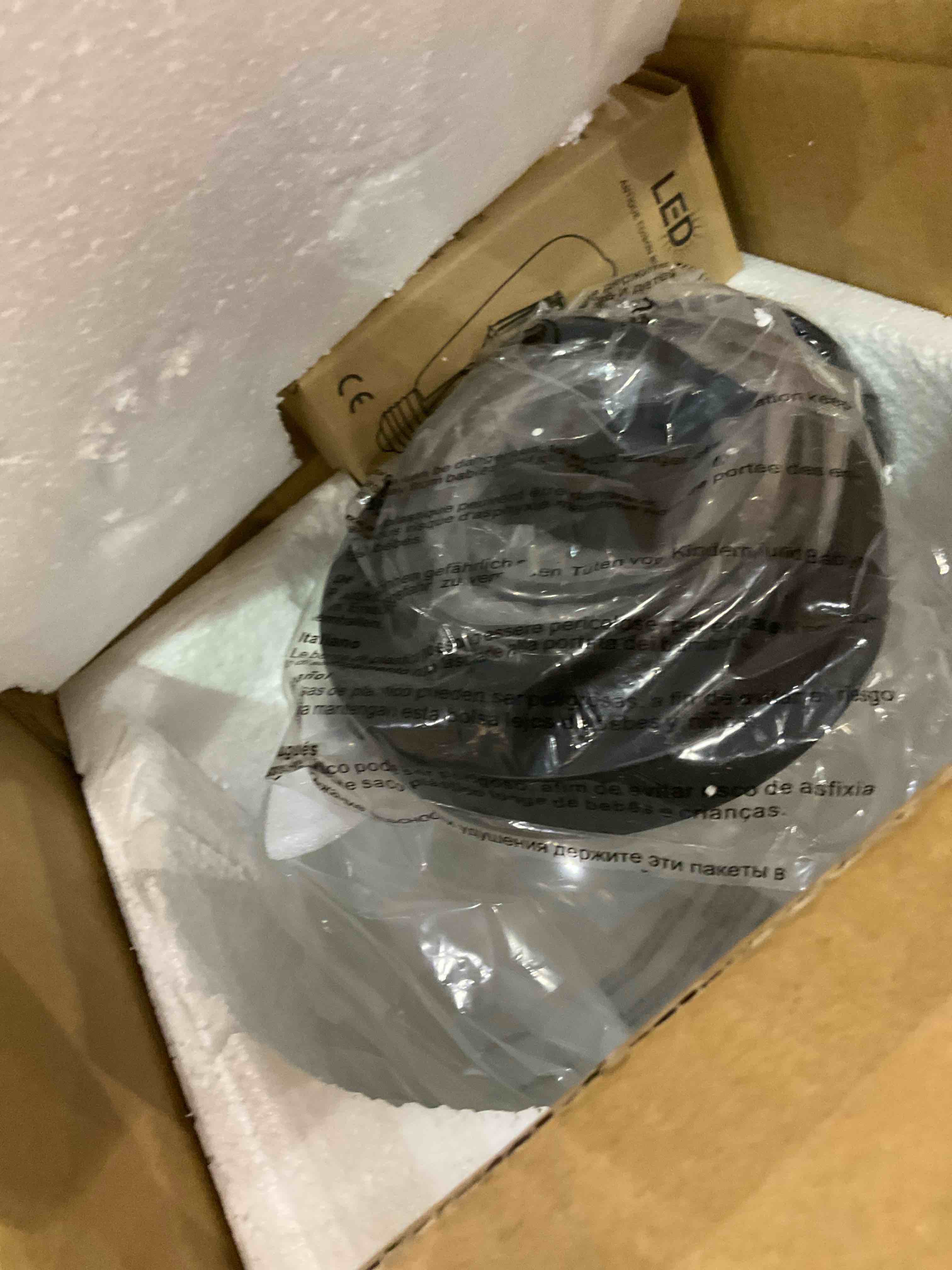 https://s3.amazonaws.com/lotting-images-prod/BargainHunt/EXS01448621_1717155112090.jpeg