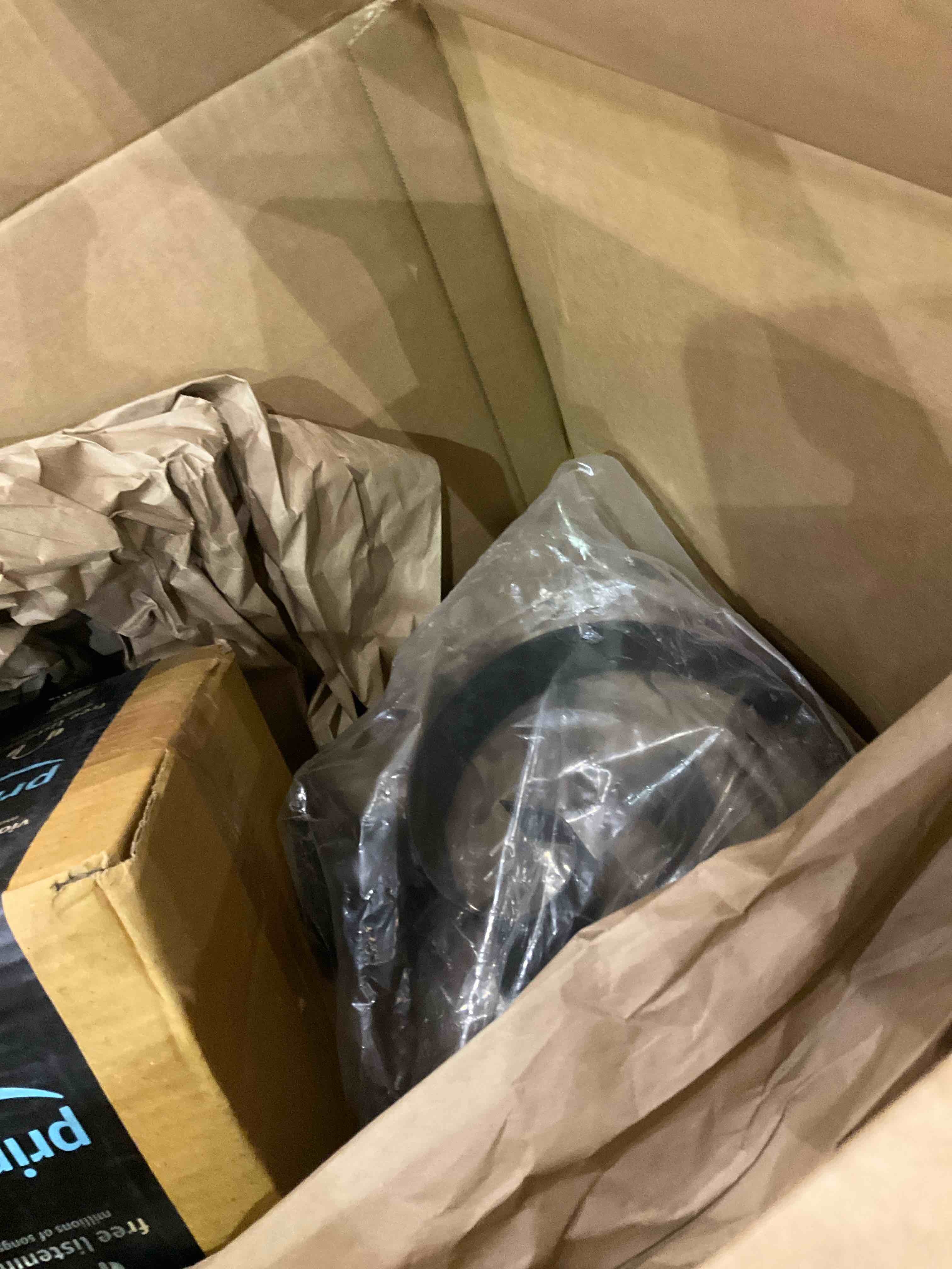 https://s3.amazonaws.com/lotting-images-prod/BargainHunt/EXS01448766_1717502232552.jpeg